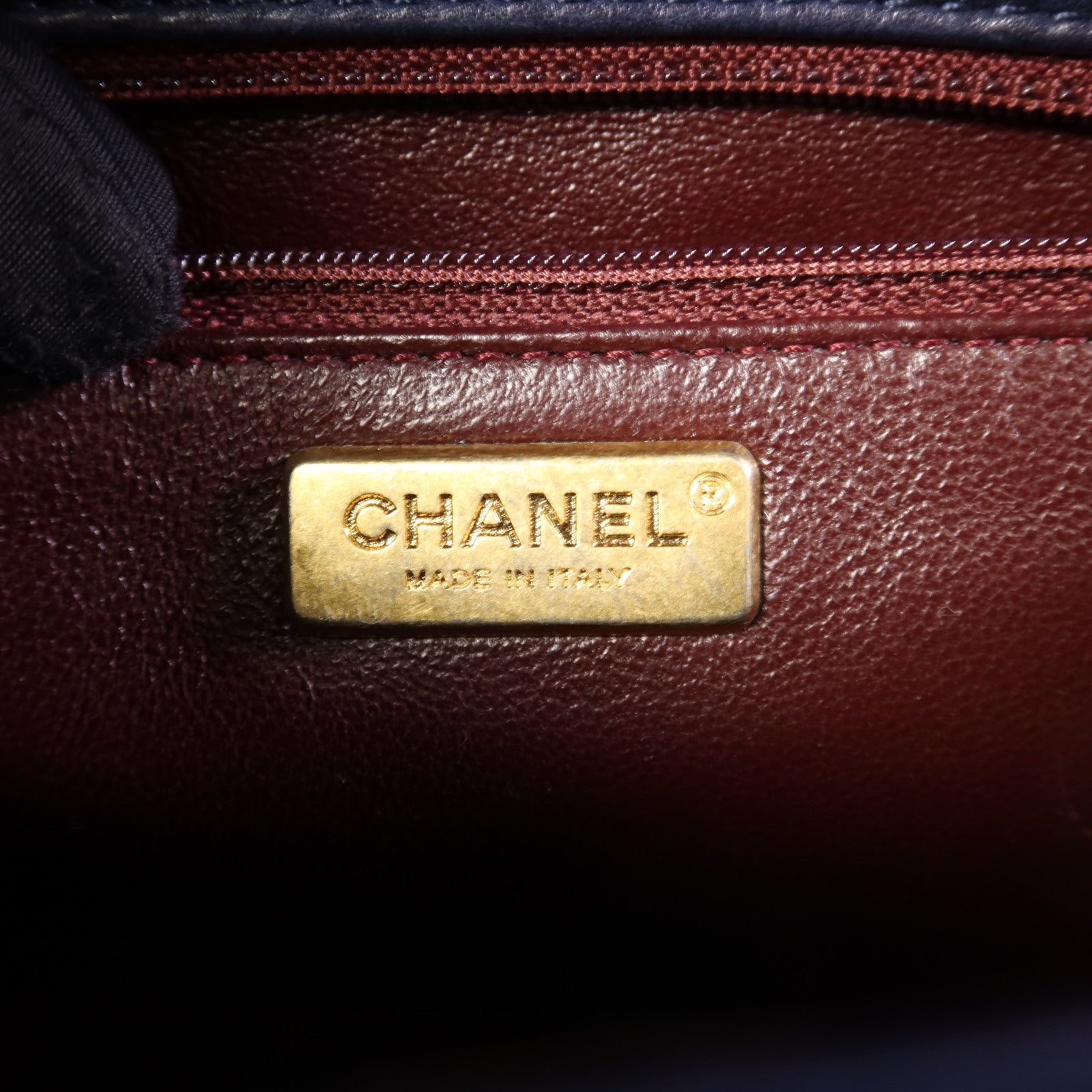 CHANEL 牛皮皮革Chain Shoulder Bag金扣鏈帶肩背袋