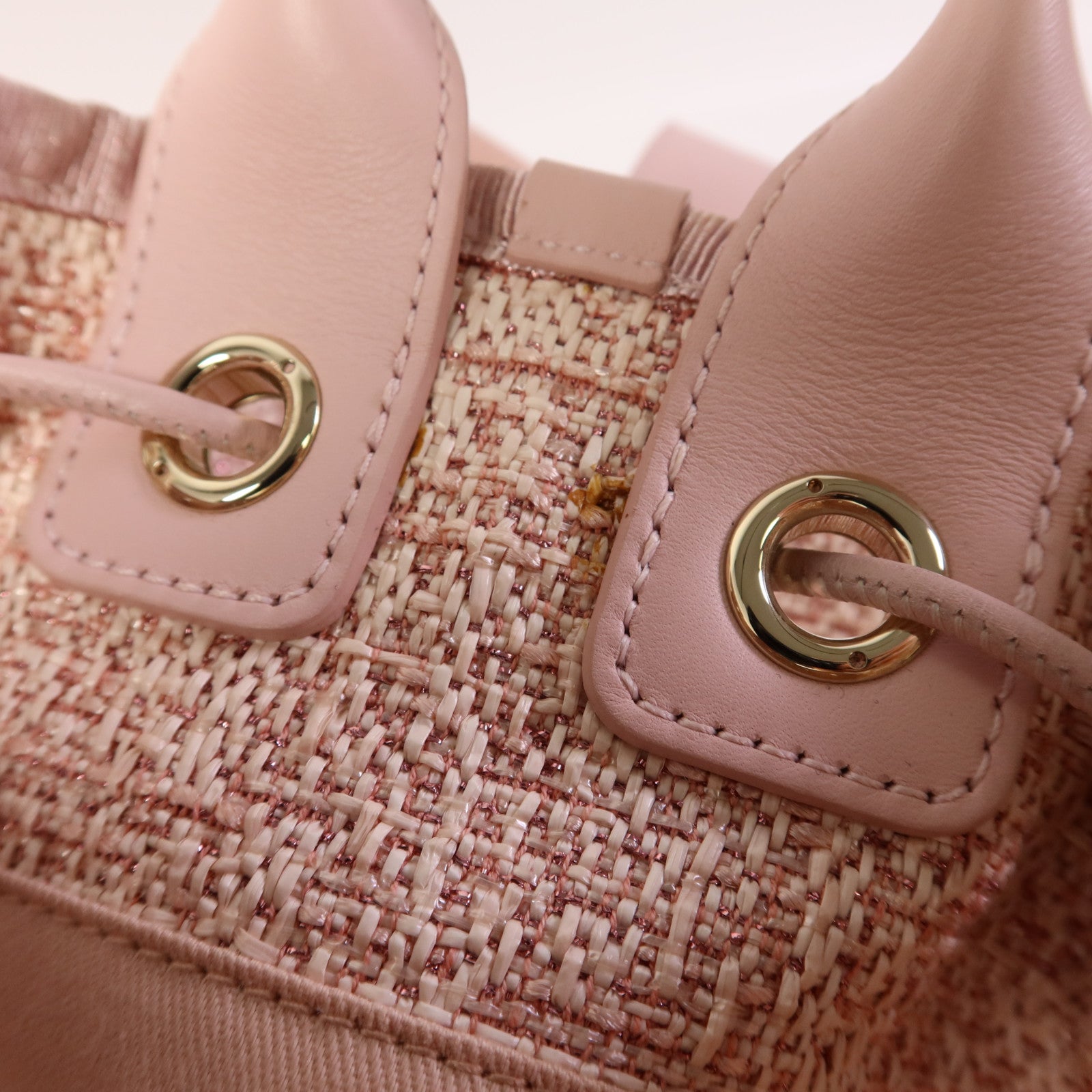 CHANEL 帆布Deauville Backpack金扣背包