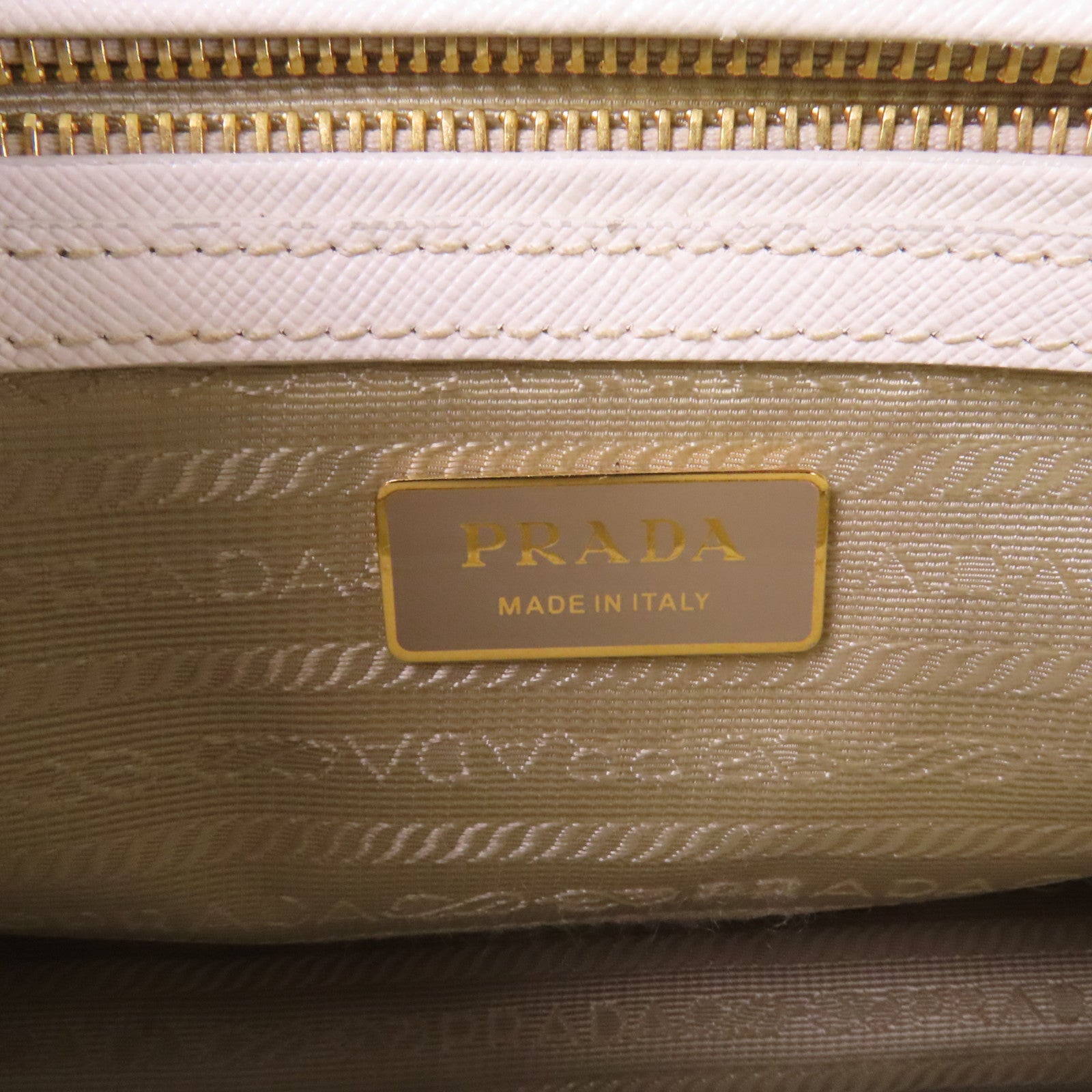 PRADA Saffiano皮革2Way Shoulder Bag金扣手挽肩背兩用袋