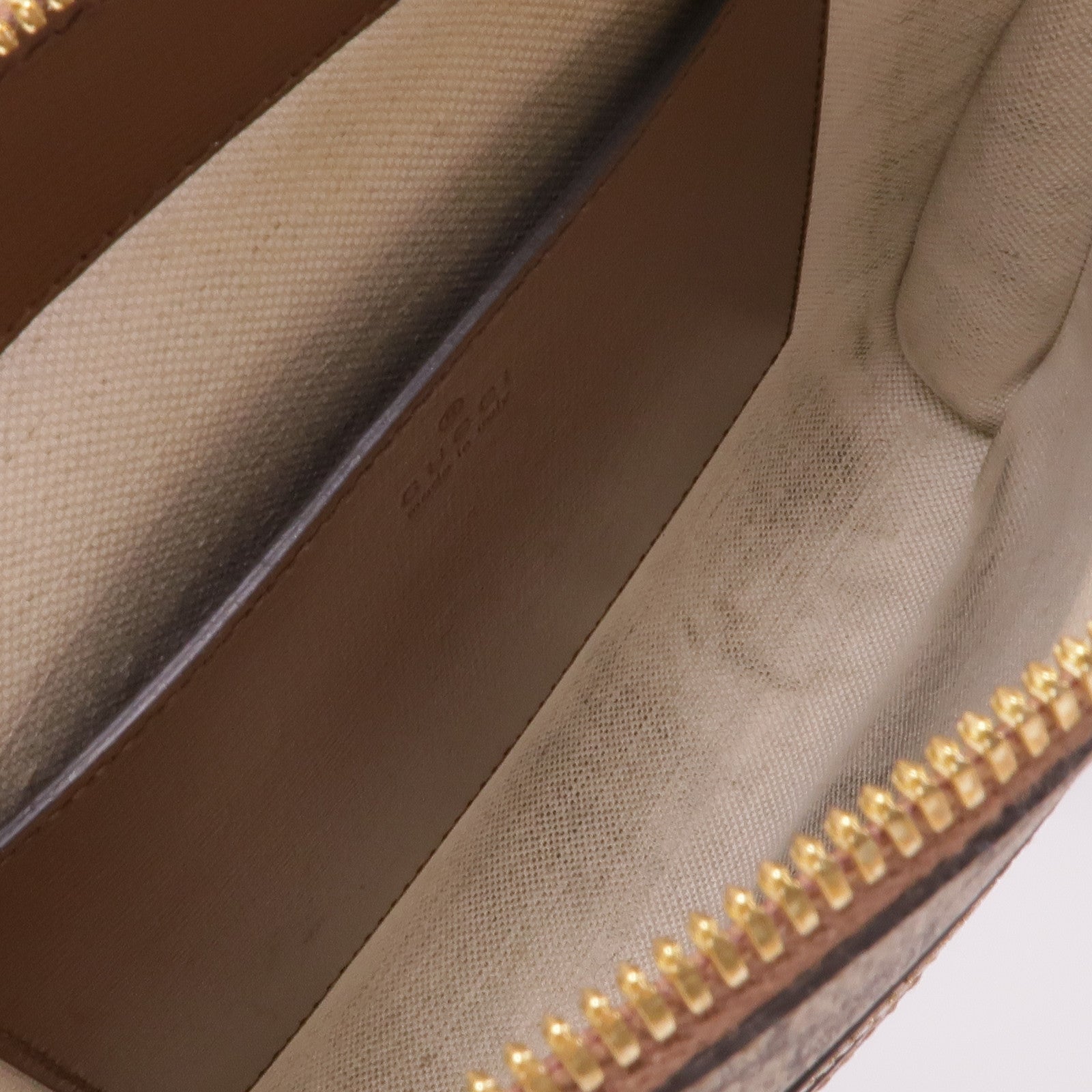 GUCCI 塗層帆布GG Supreme Messenger Bag金扣肩背袋