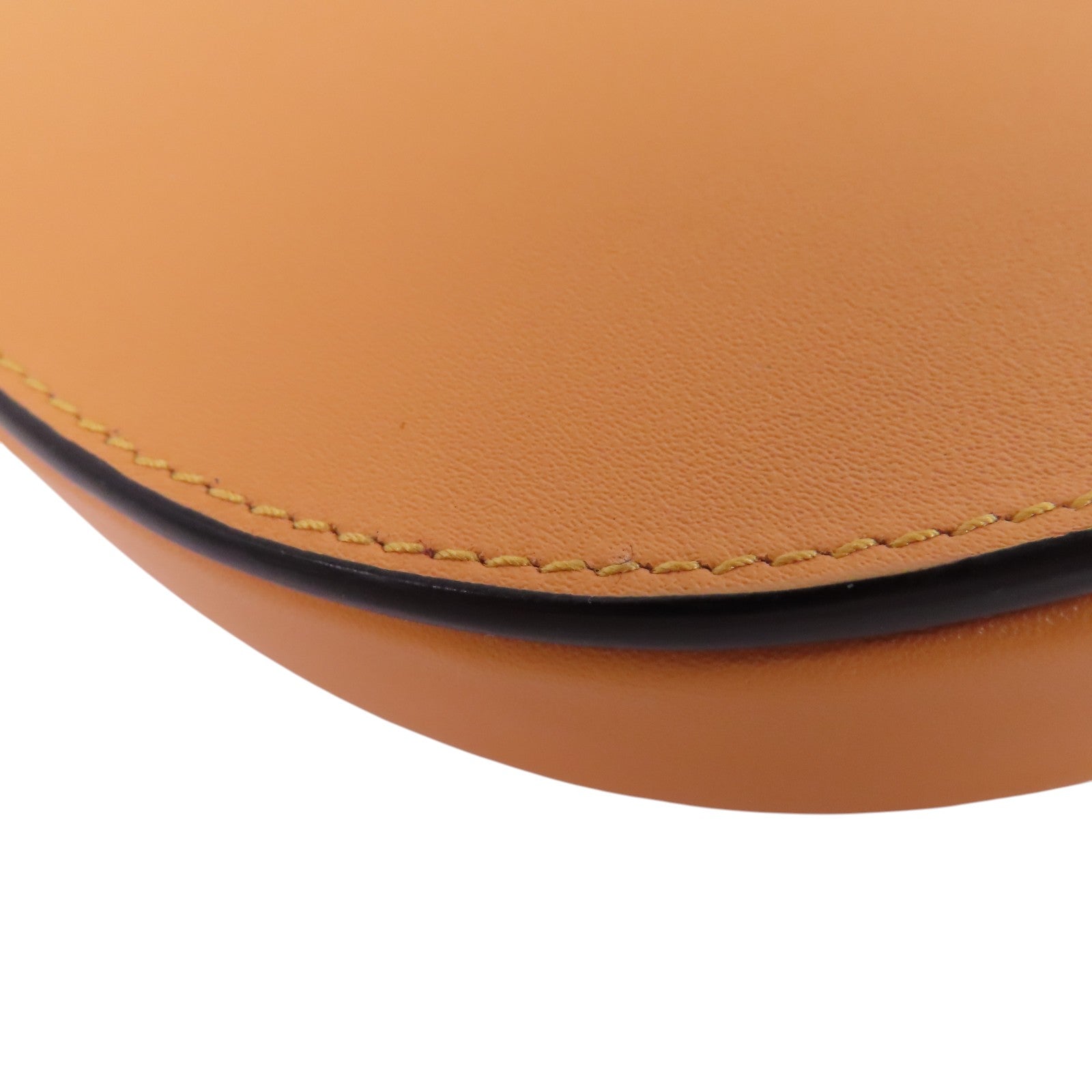 LOEWE 牛皮皮革Small Heel肩背袋