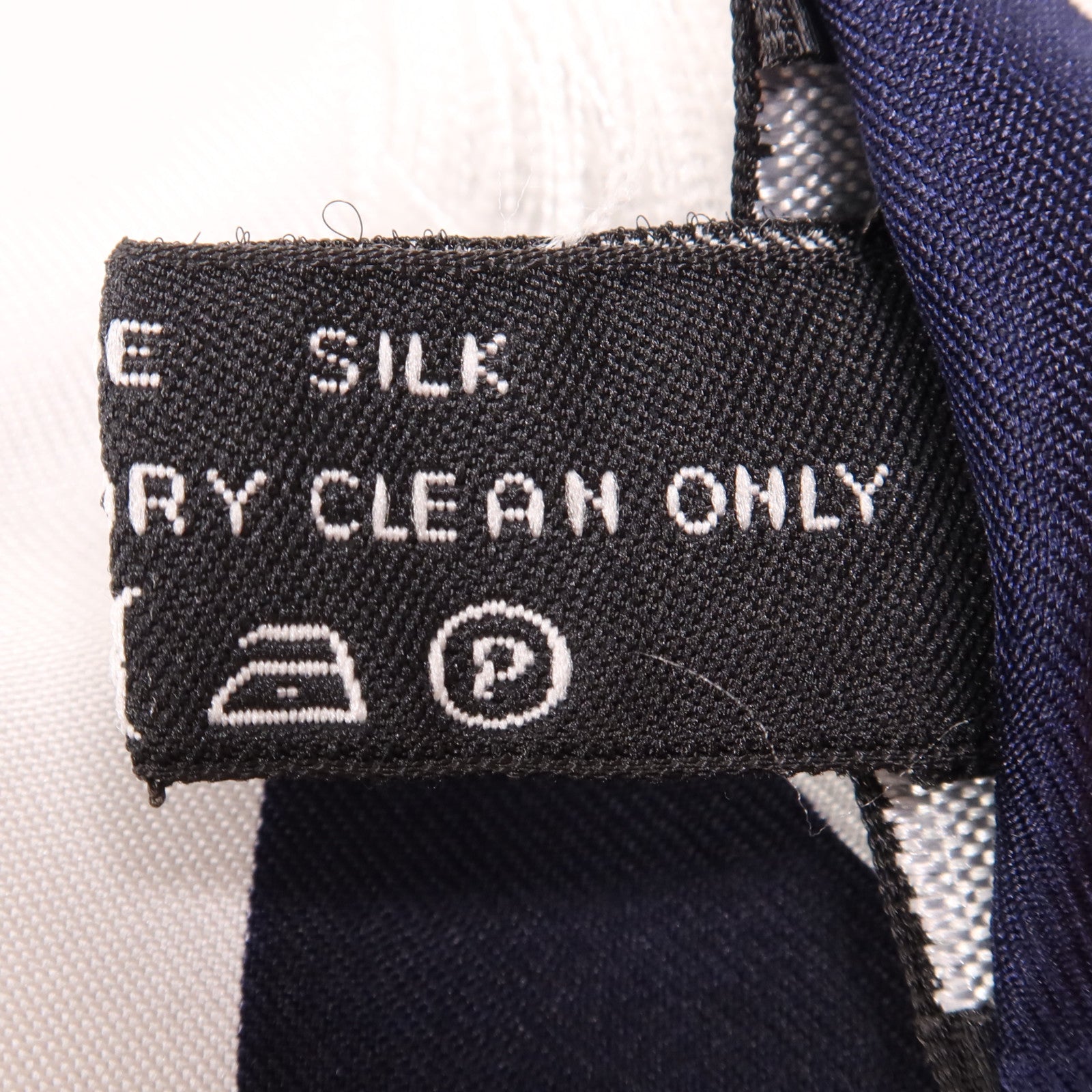 CHANEL 絲質Scarf絲巾