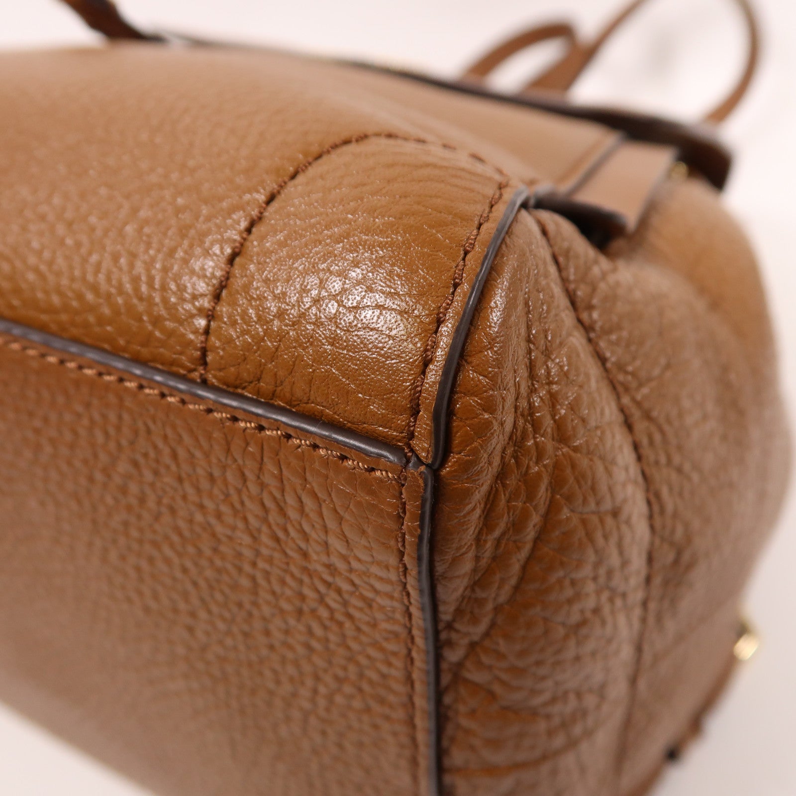 Michael Kors 牛皮皮革Rucksack金扣背包