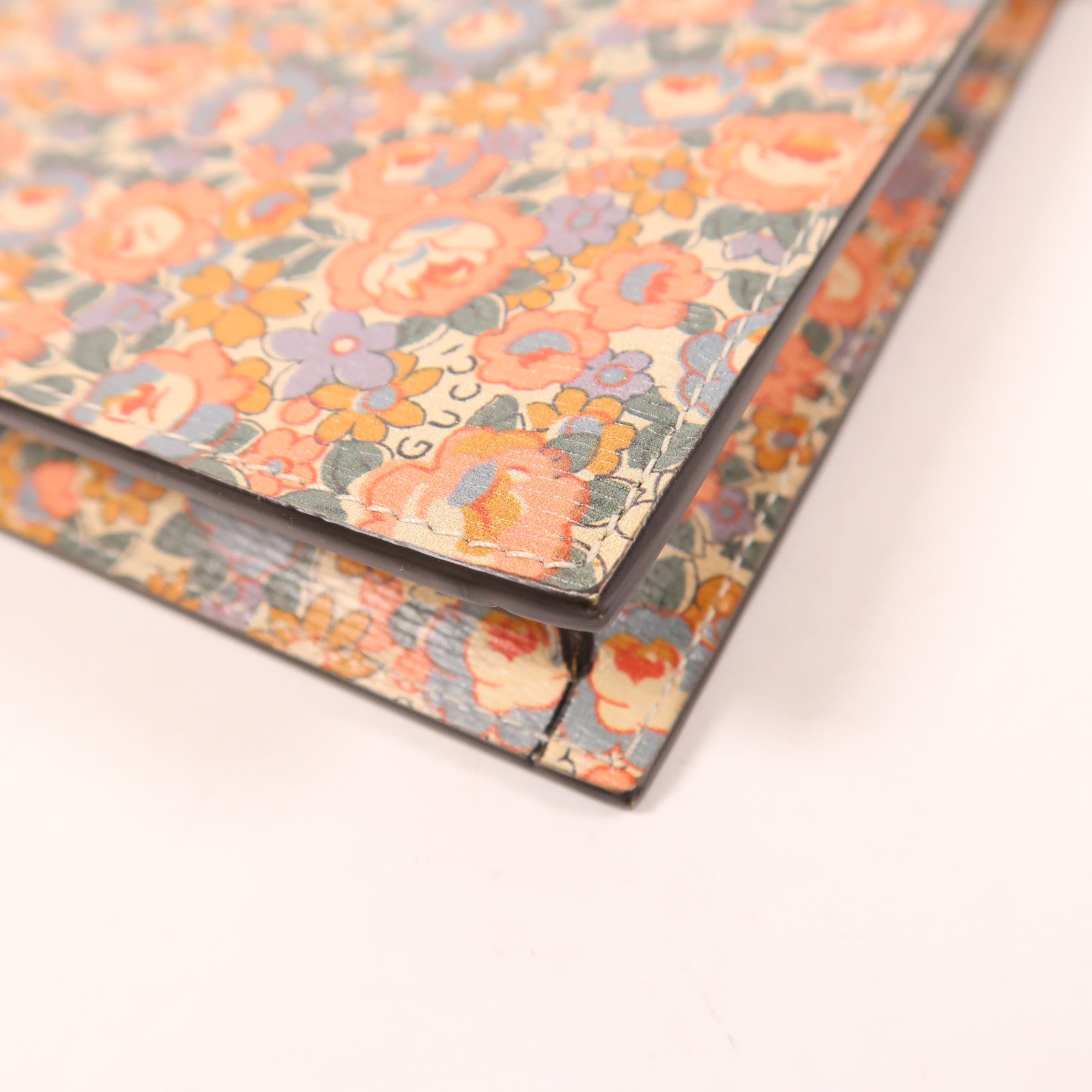 GUCCI 塗層帆布Pouch金扣手拿包