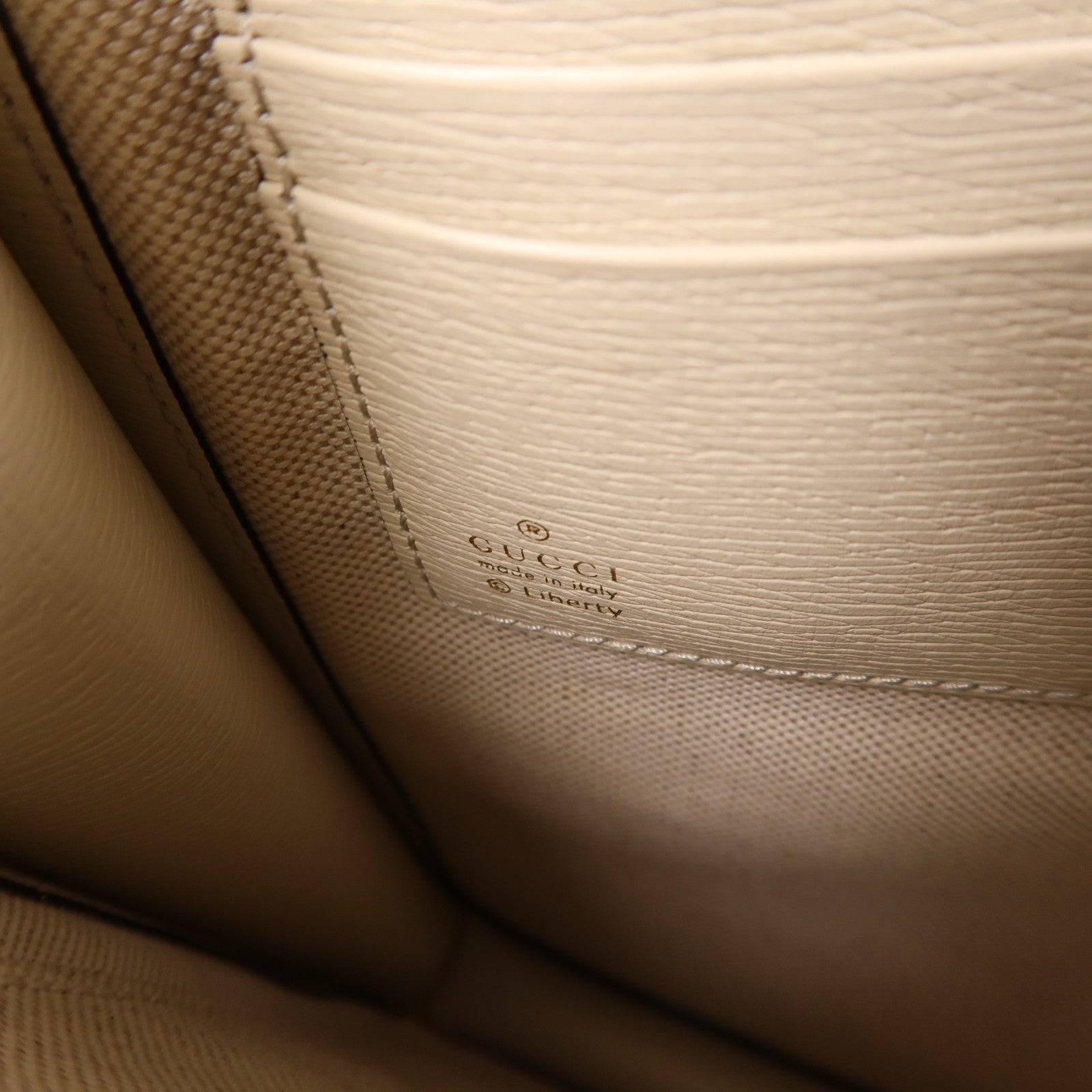 GUCCI 塗層帆布Pouch金扣手拿包