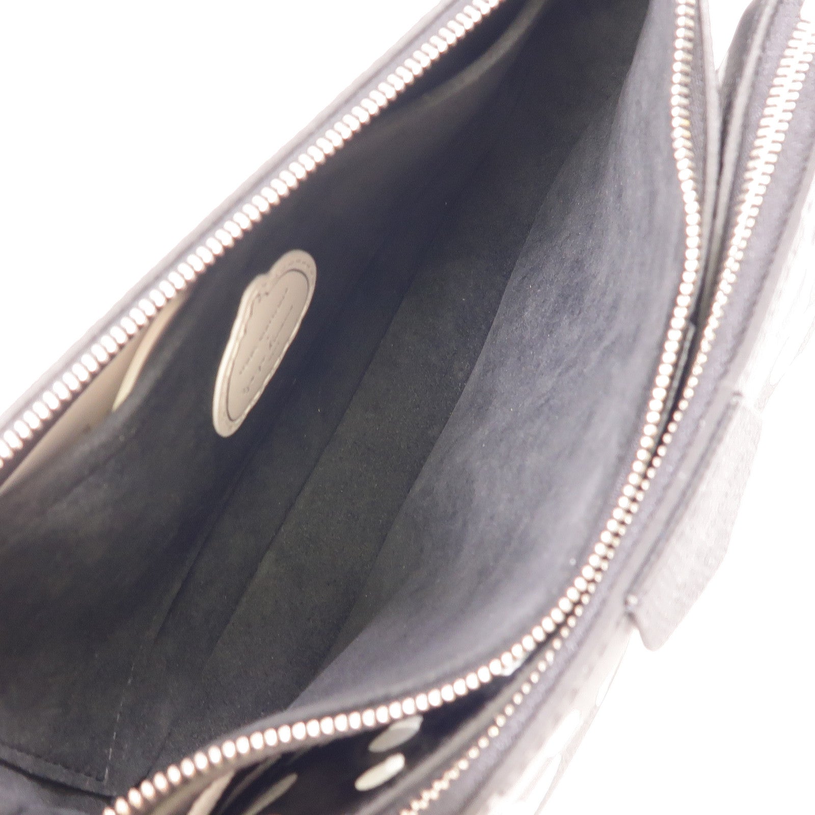 LOUIS VUITTON【激減優惠】 Monogram Empreinte LV X YK Multi Pochette Accessoires銀扣手挽肩背兩用袋