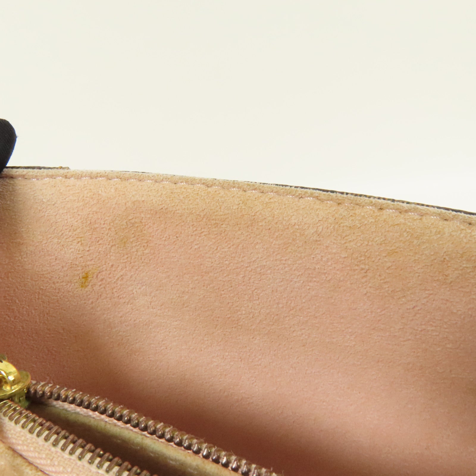 LOUIS VUITTON Damier Caissa金扣肩背袋