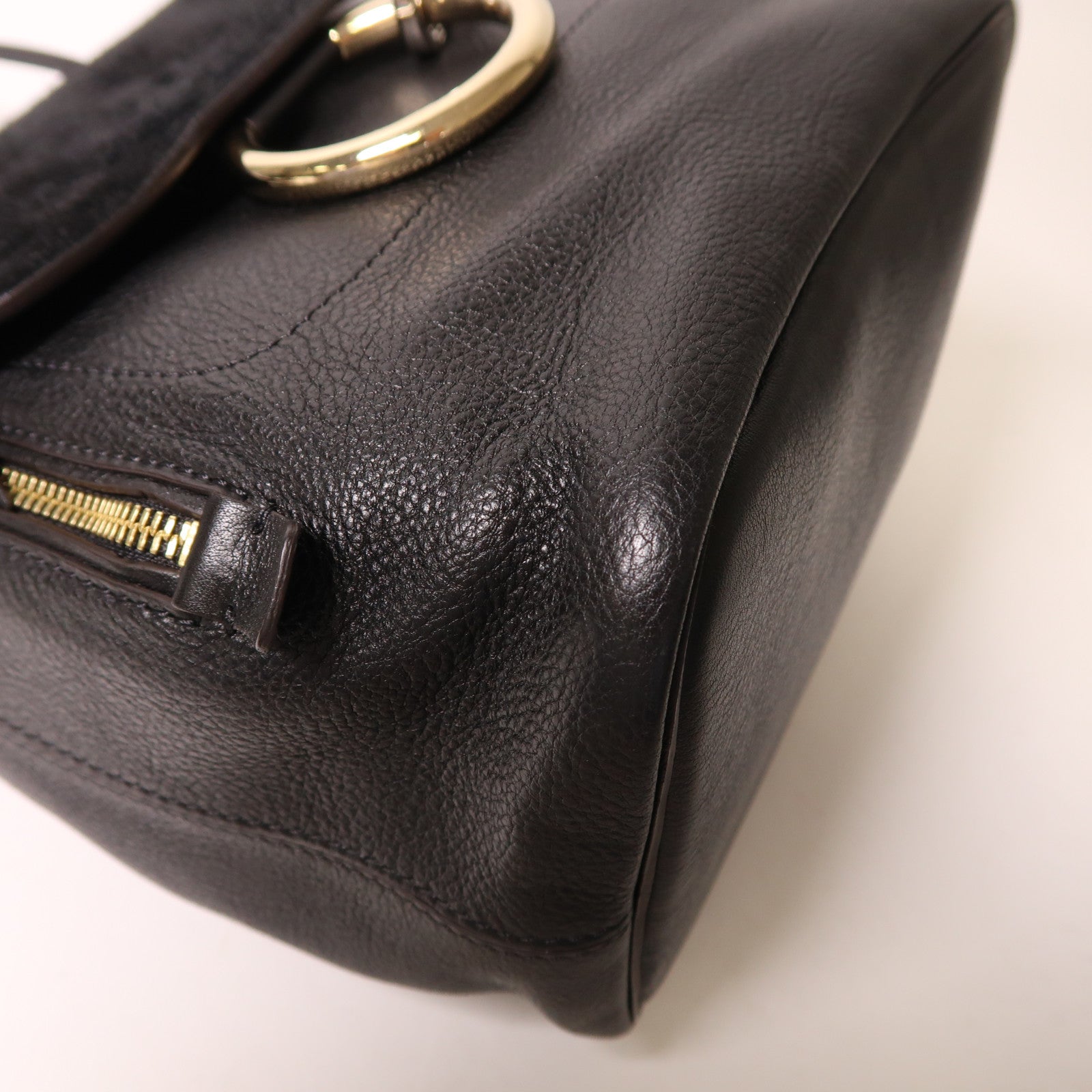 Chloe 牛皮皮革Backpack金扣背包