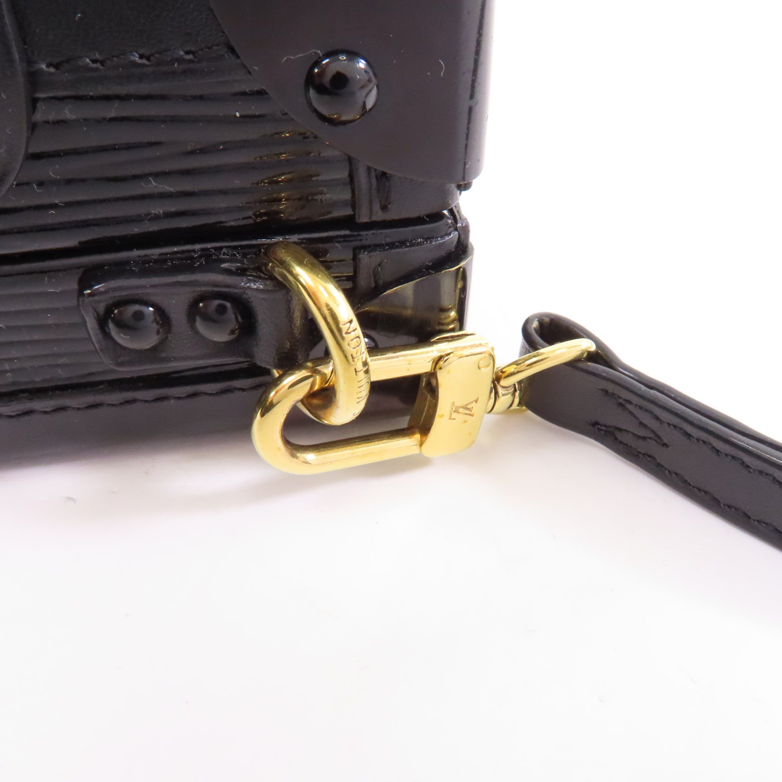 LOUIS VUITTON (PRICE DOWN) LV GHW Petite Malle Shoulder Bag M50013 Epi Black