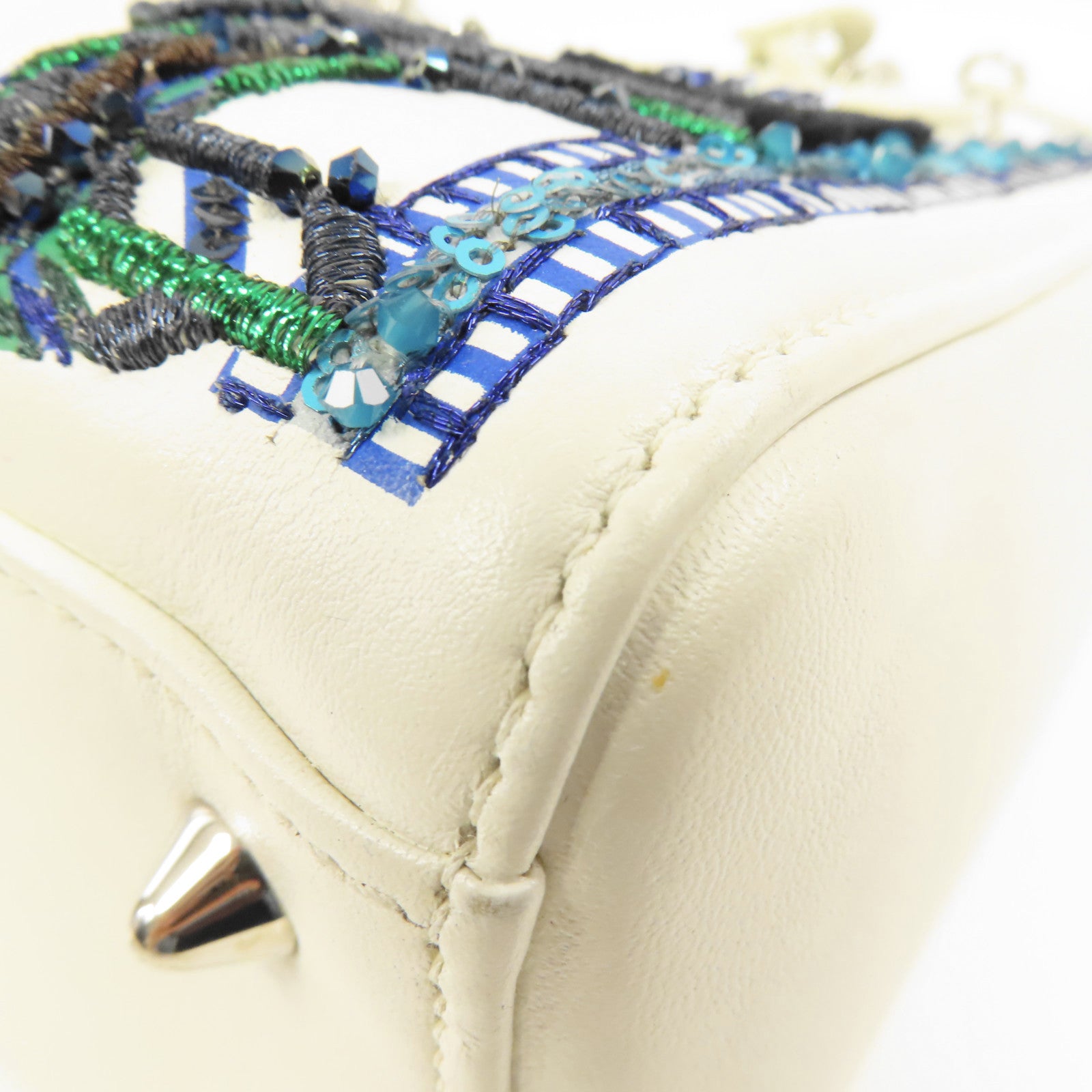 Dior 牛皮皮革Lady Dior銀扣肩背袋