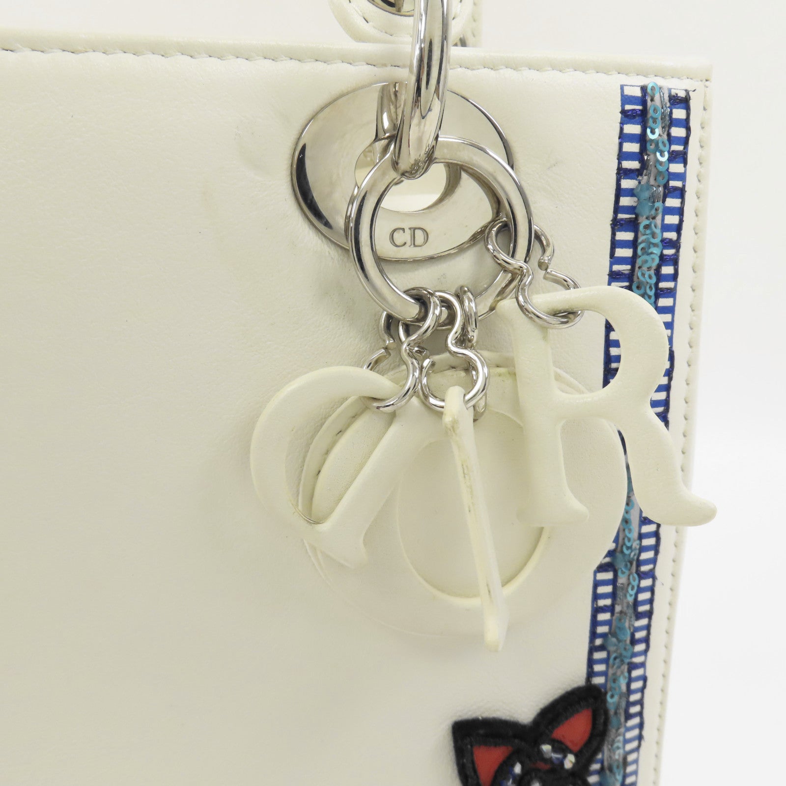 Dior 牛皮皮革Lady Dior銀扣肩背袋