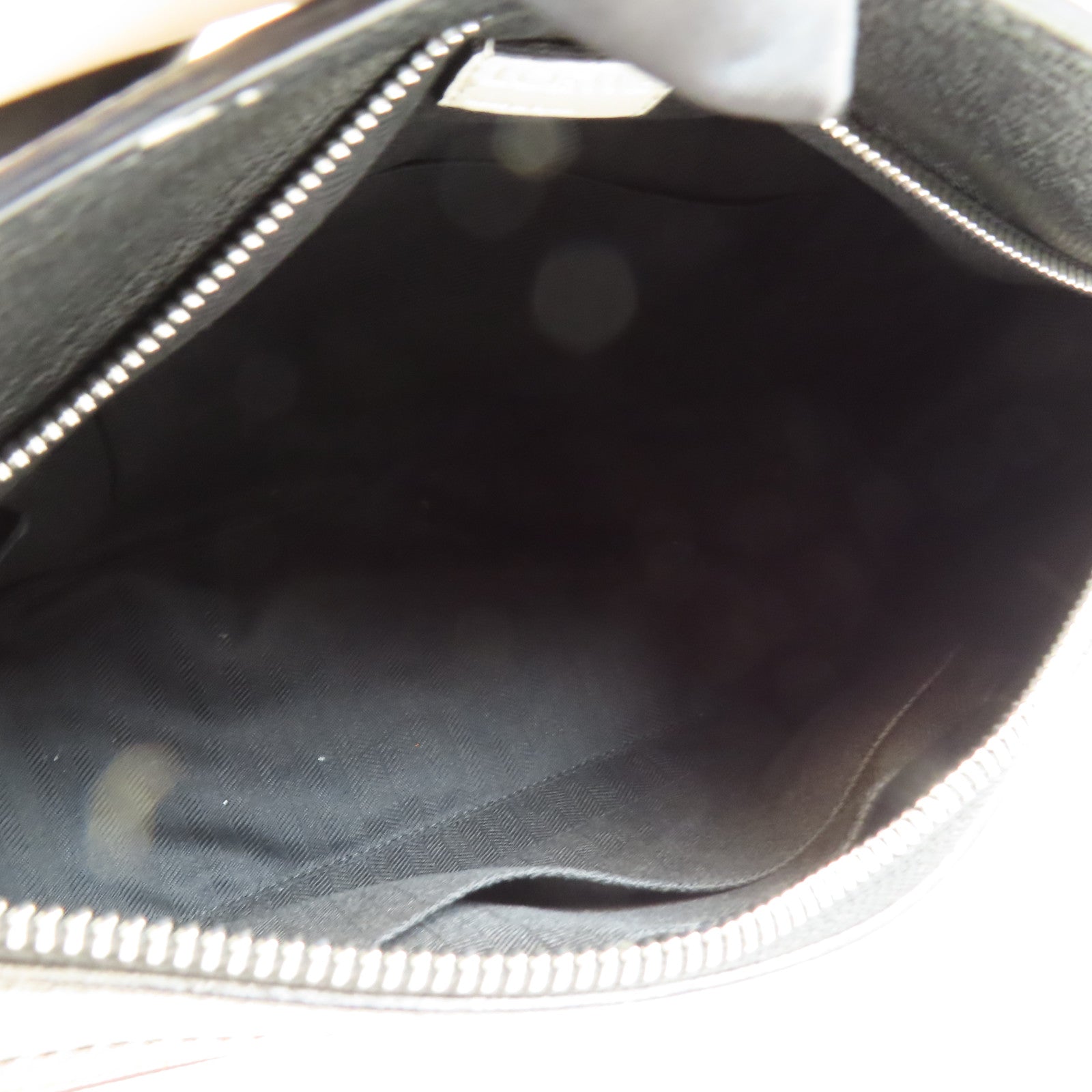 LOEWE 牛皮皮革Puzzle Medium銀扣手挽肩背兩用袋