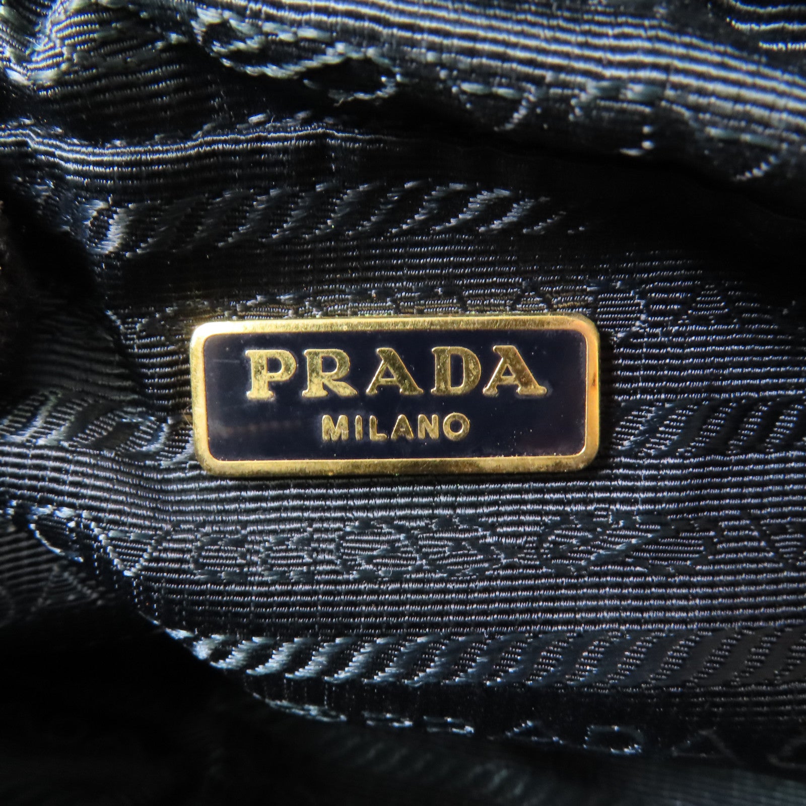 PRADA 牛仔布Pouch金扣手拿包