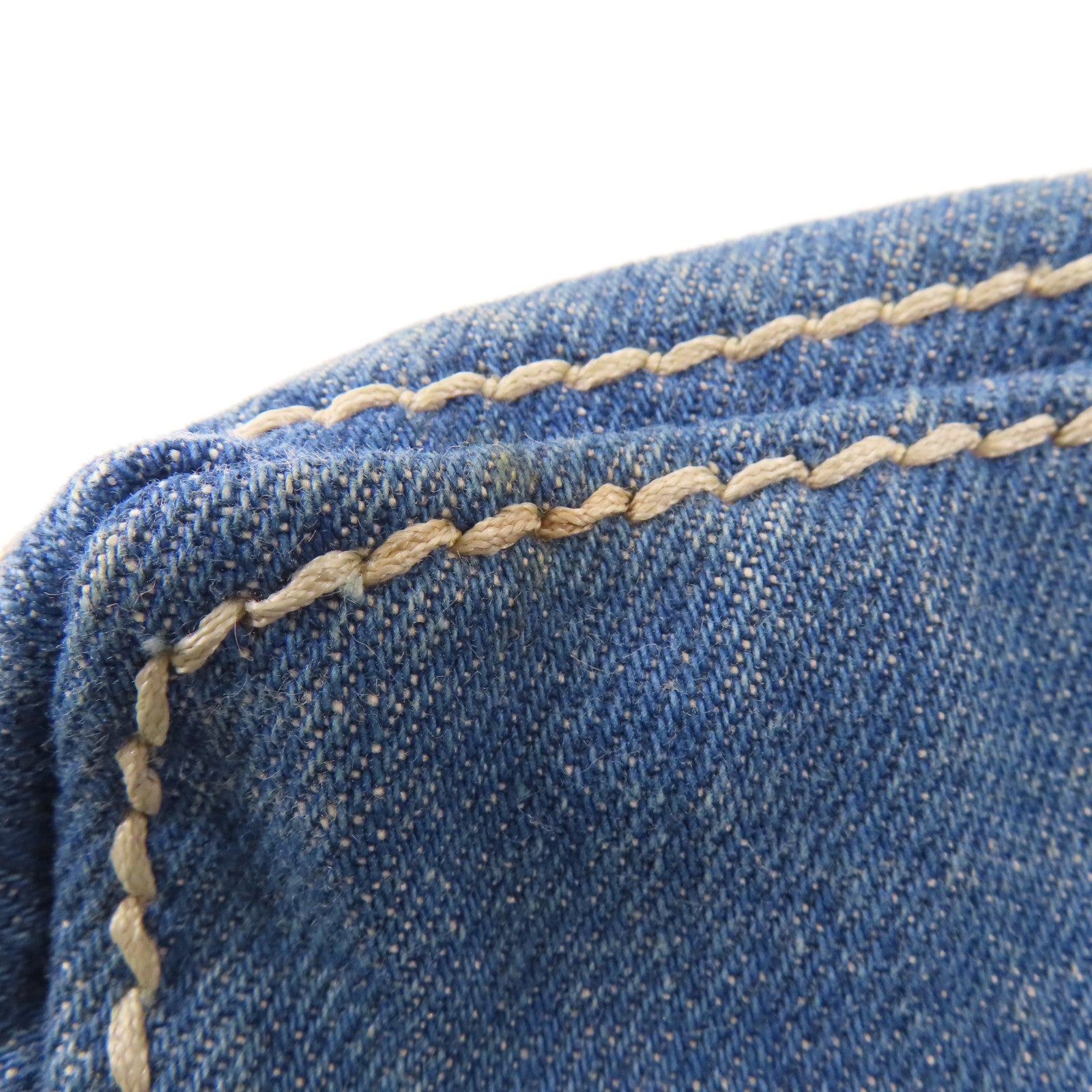 PRADA 牛仔布Pouch金扣手拿包