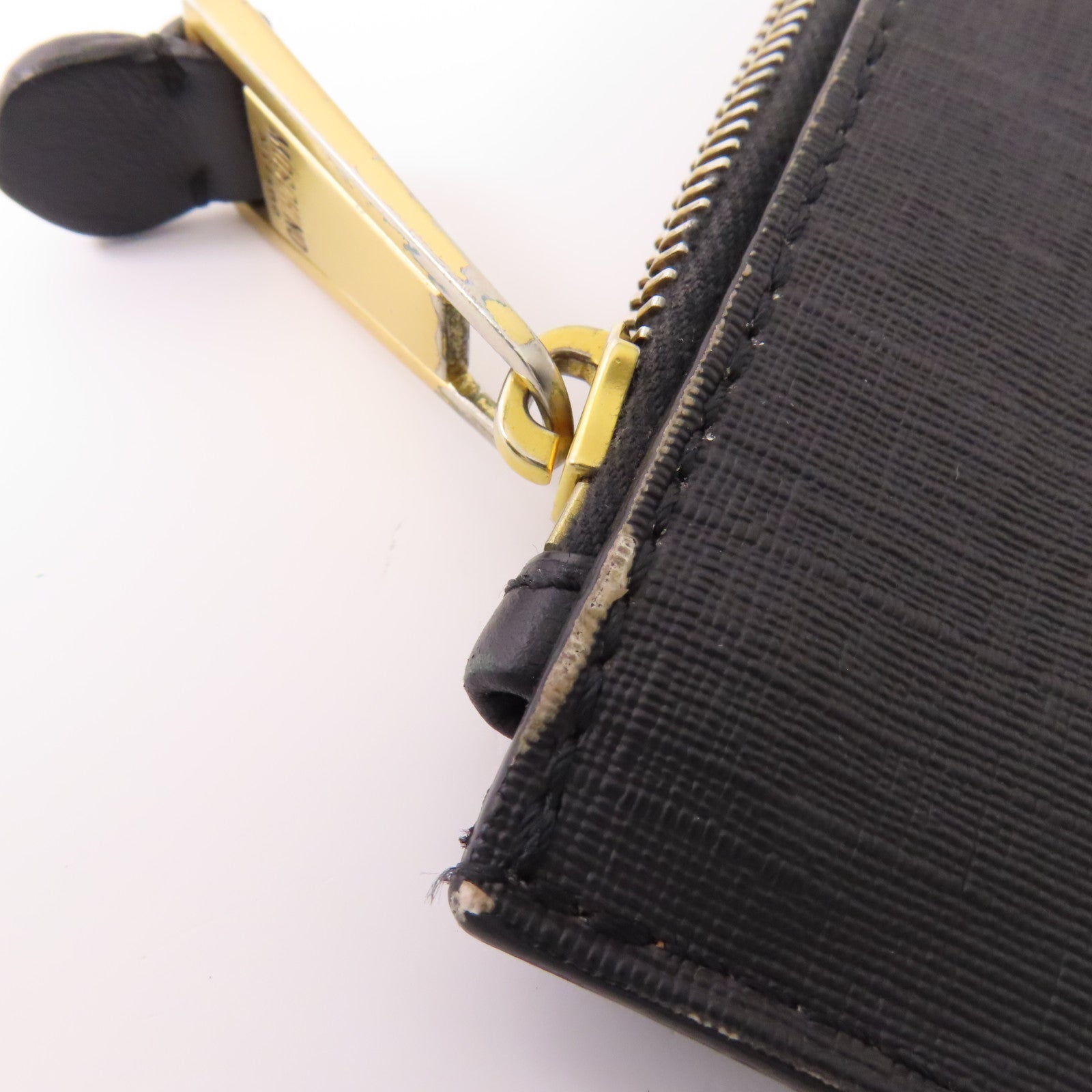 MOSCHINO 塗層帆布Pouch金扣手拿包