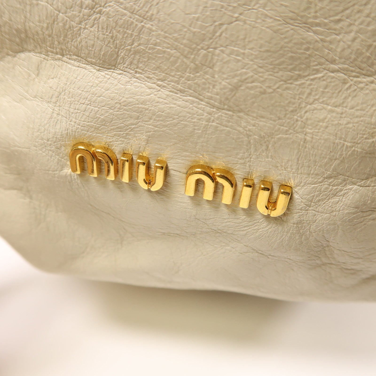 Miu Miu 牛皮皮革Shoulder Bag金扣肩背袋