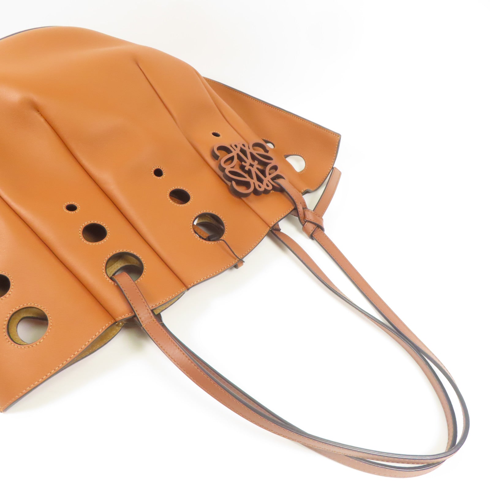 LOEWE 牛皮皮革Shell Tote肩背袋/手挽袋