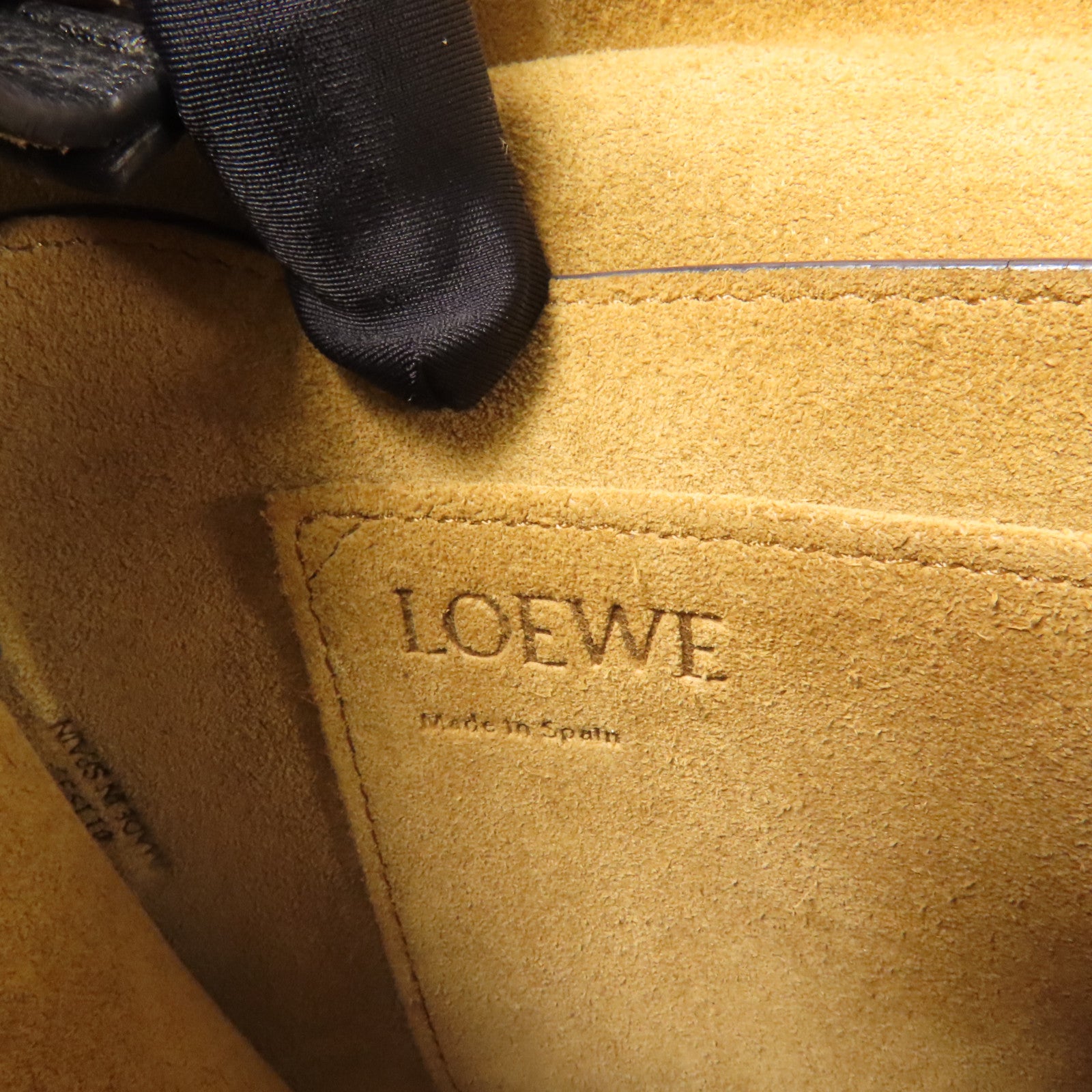 LOEWE 牛皮皮革Gate金扣肩背袋