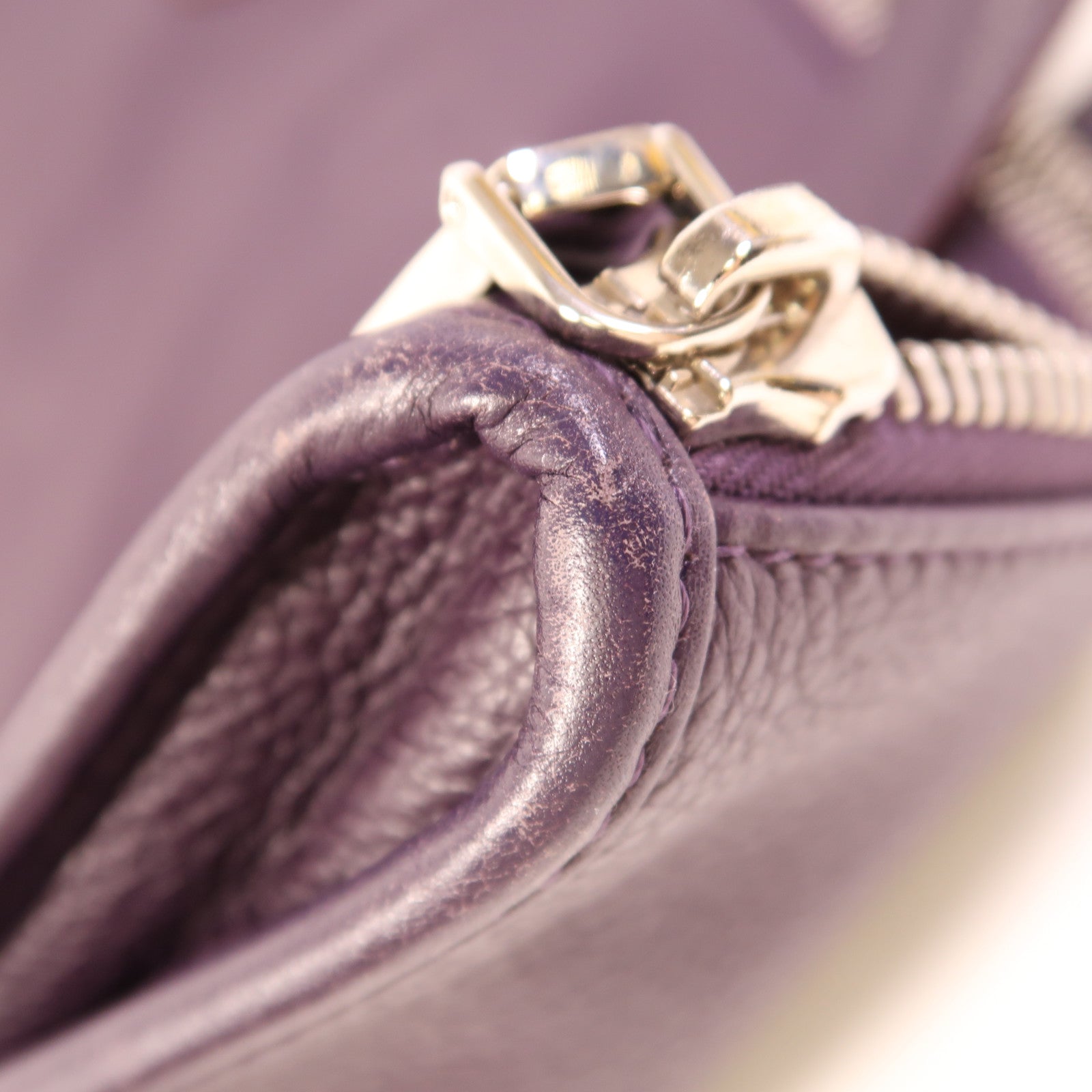 LOEWE 牛皮皮革Toledo銀扣手挽袋