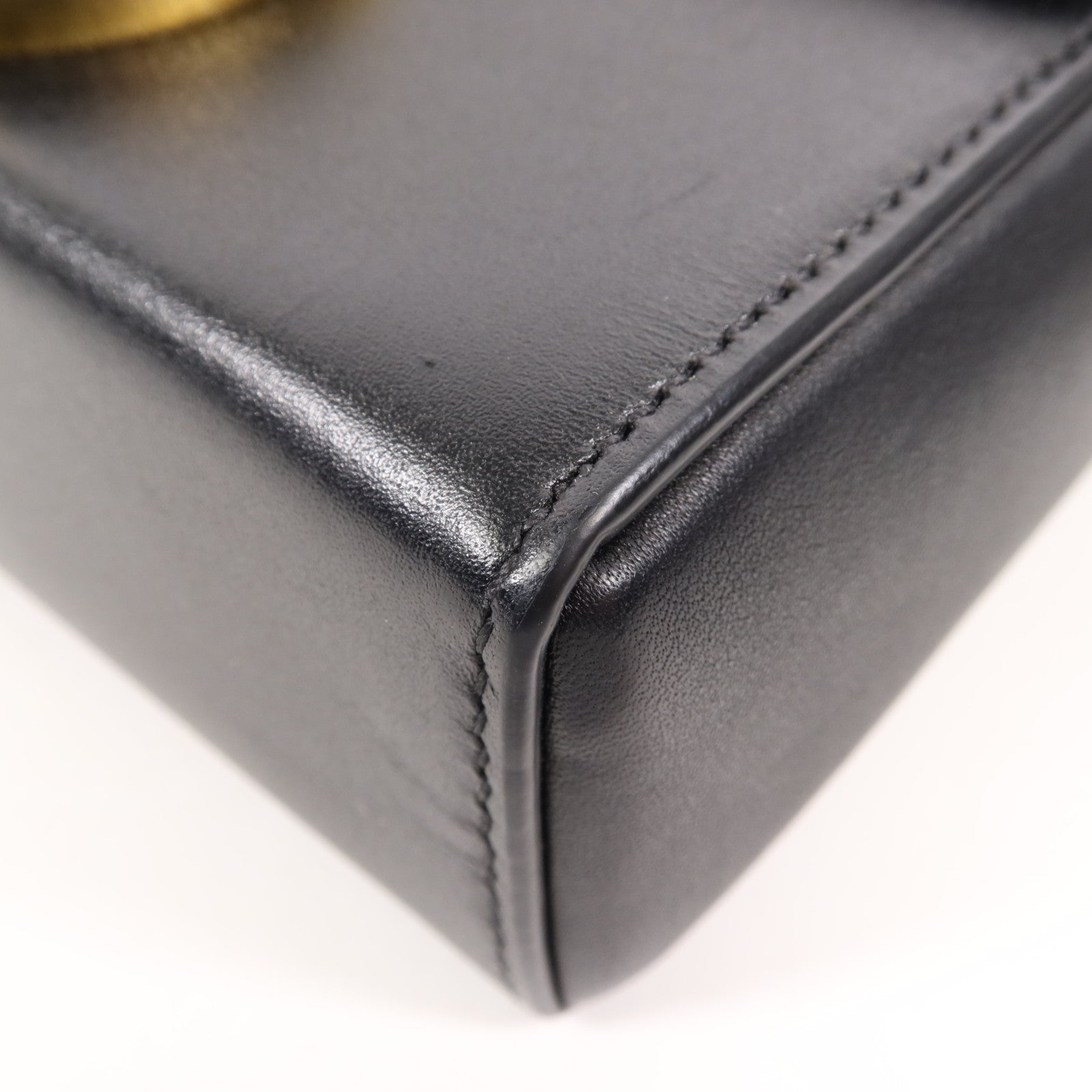 Dior 牛皮皮革30 Montaigne金扣肩背袋