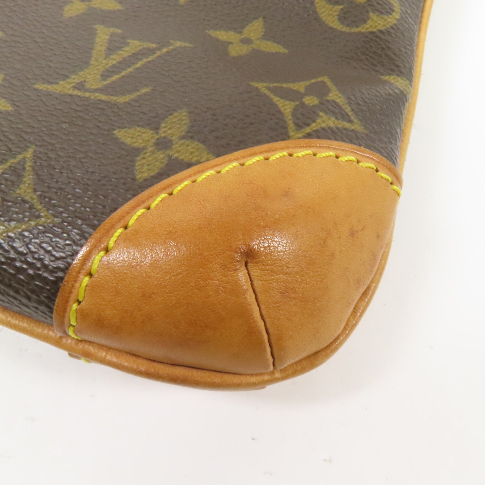 LOUIS VUITTON Monogram Coussin GM金扣肩背袋