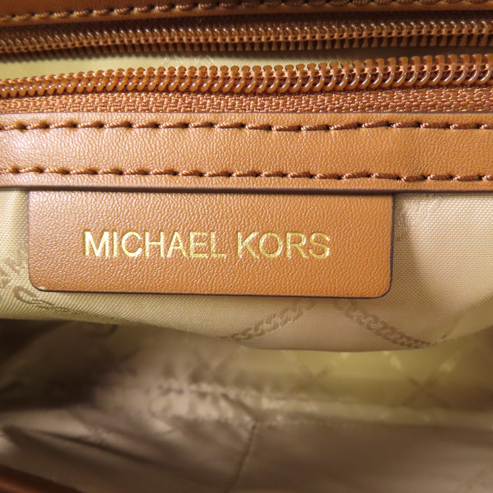 Michael Kors 塗層帆布2 Way Shoulder Bag金扣手挽肩背兩用袋