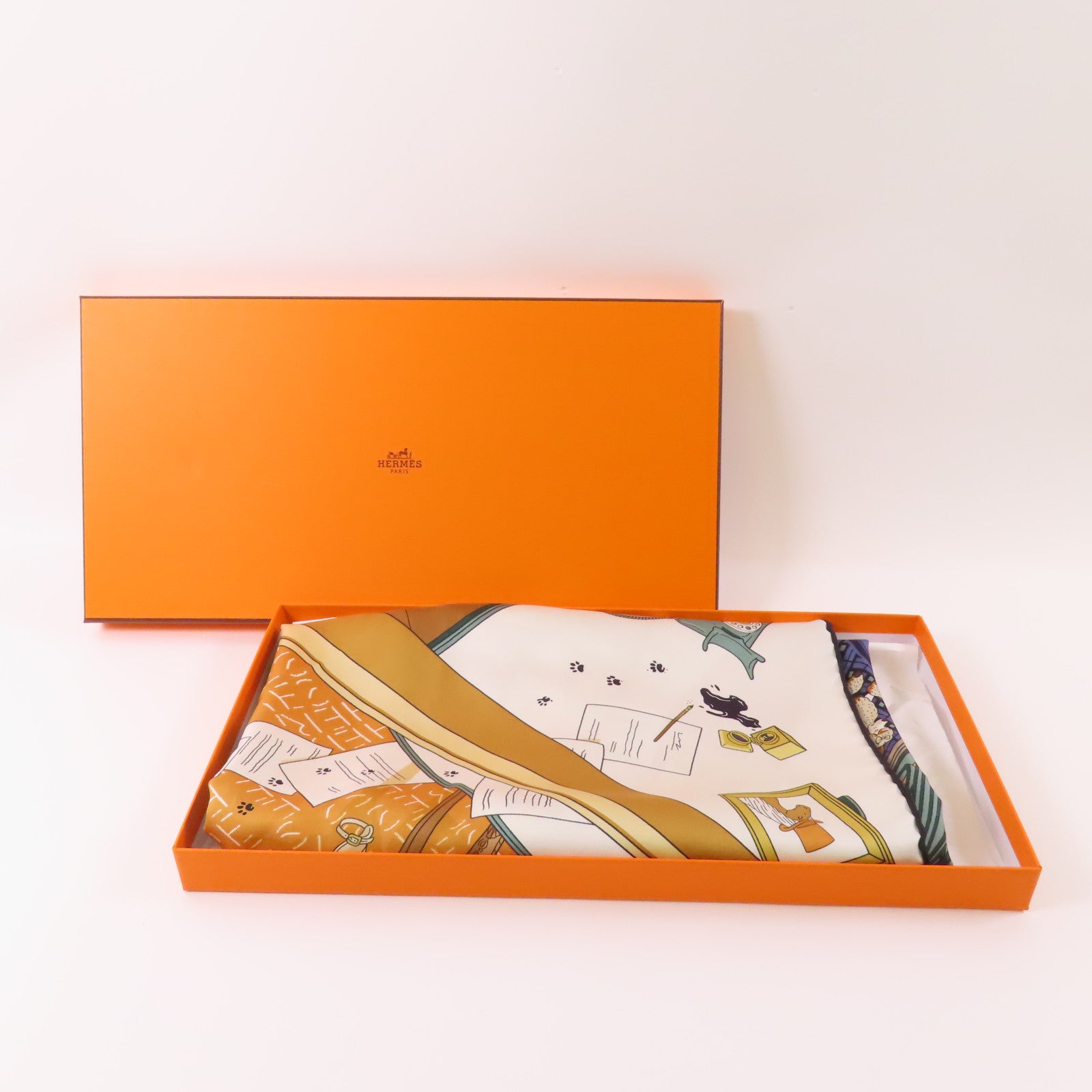 HERMES Scarf 90x90 Silk Multicolor