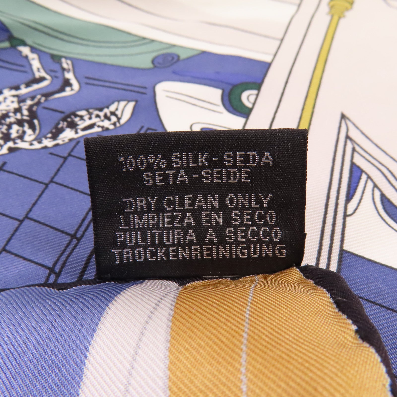 HERMES Scarf 90x90 Silk Multicolor