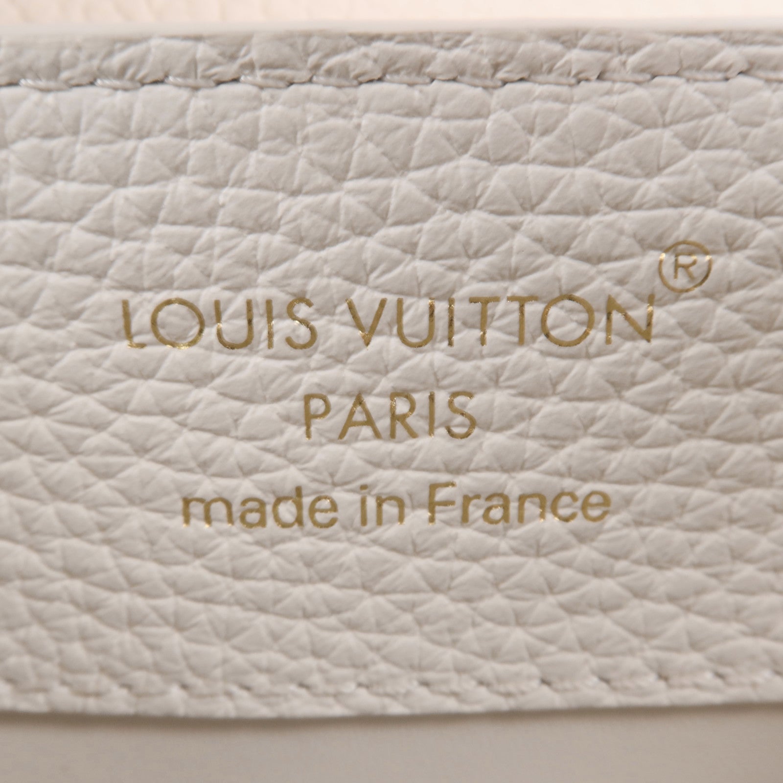 LOUIS VUITTON 牛皮皮革Capucines BB金扣手挽肩背兩用袋
