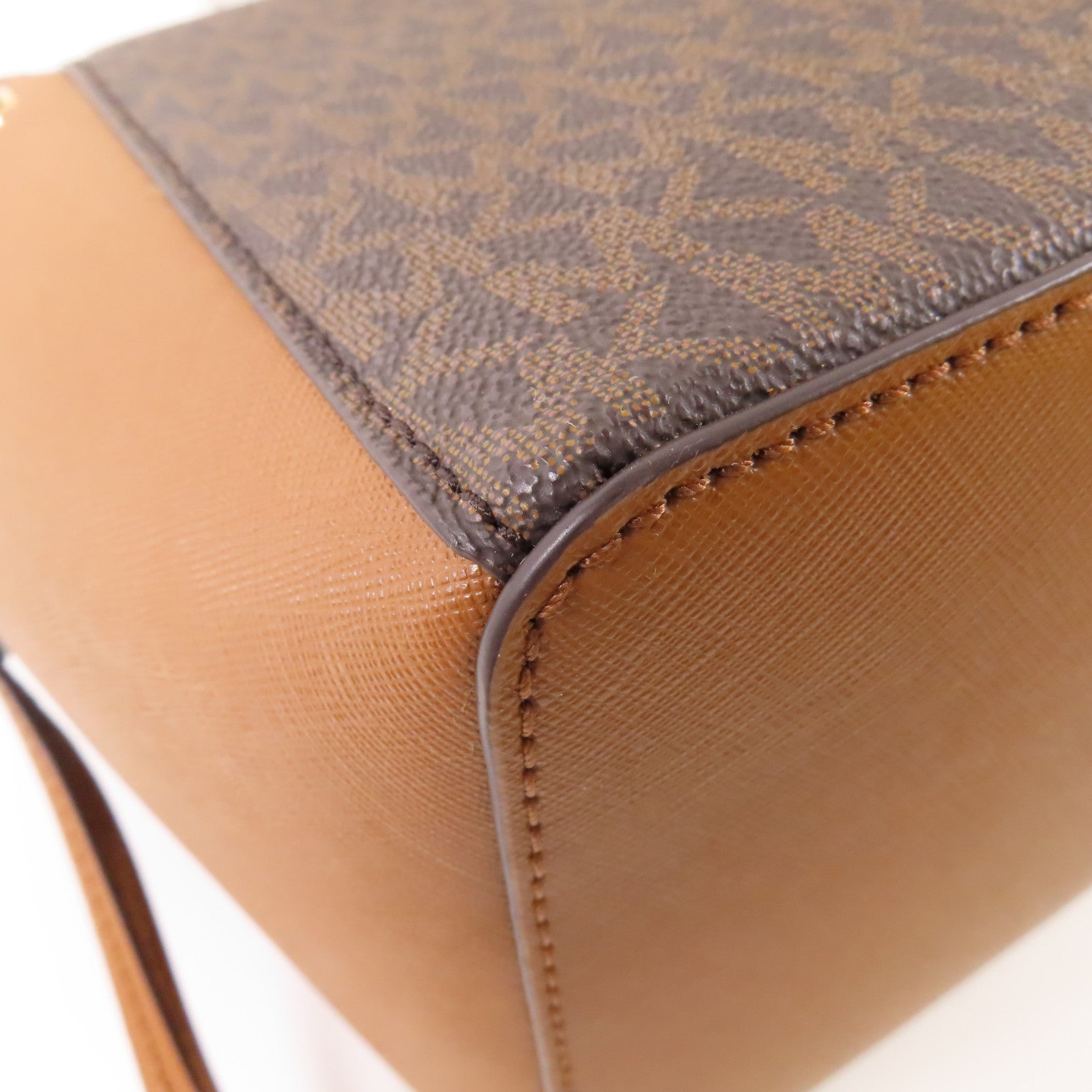 Michael Kors 牛皮皮革Tote Bag金扣手挽袋