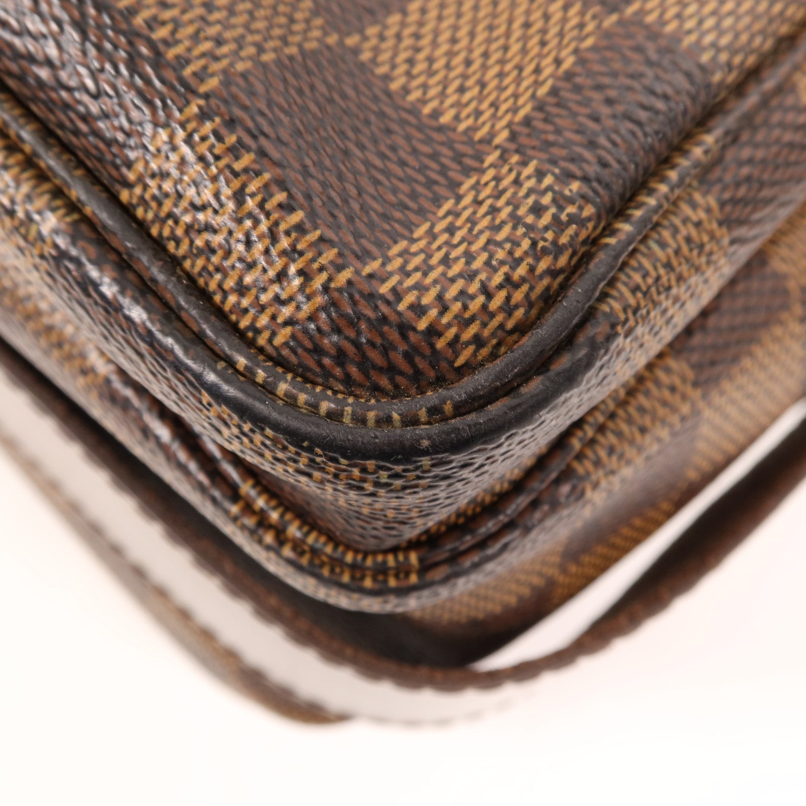 LOUIS VUITTON Damier Naviglio金扣肩背袋