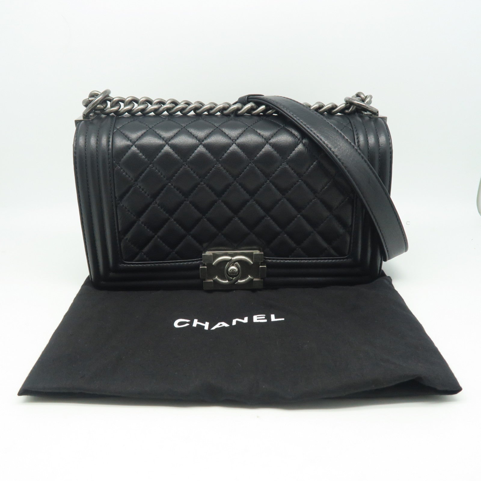 CHANEL 菱格羊皮皮革Boy Chanel 25cm銀扣鏈帶肩背袋黑色