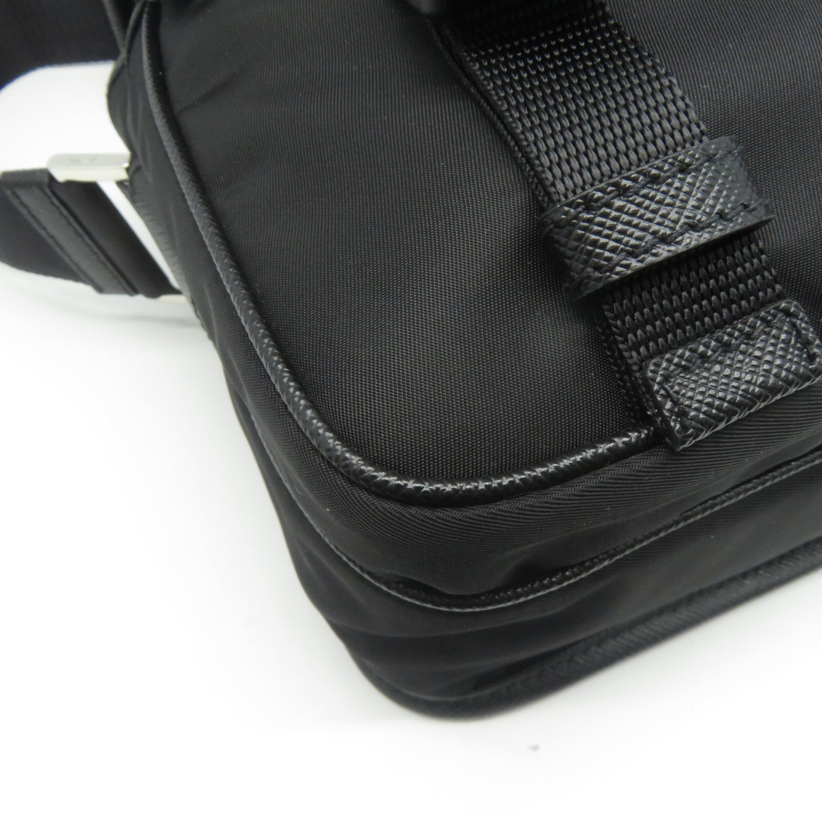 PRADA 尼龍/Saffiano皮革Shoulder Bag銀扣肩背袋黑色