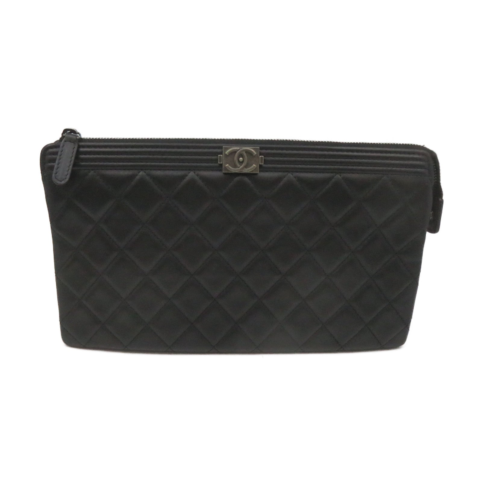 Chanel on sale pouch clutch