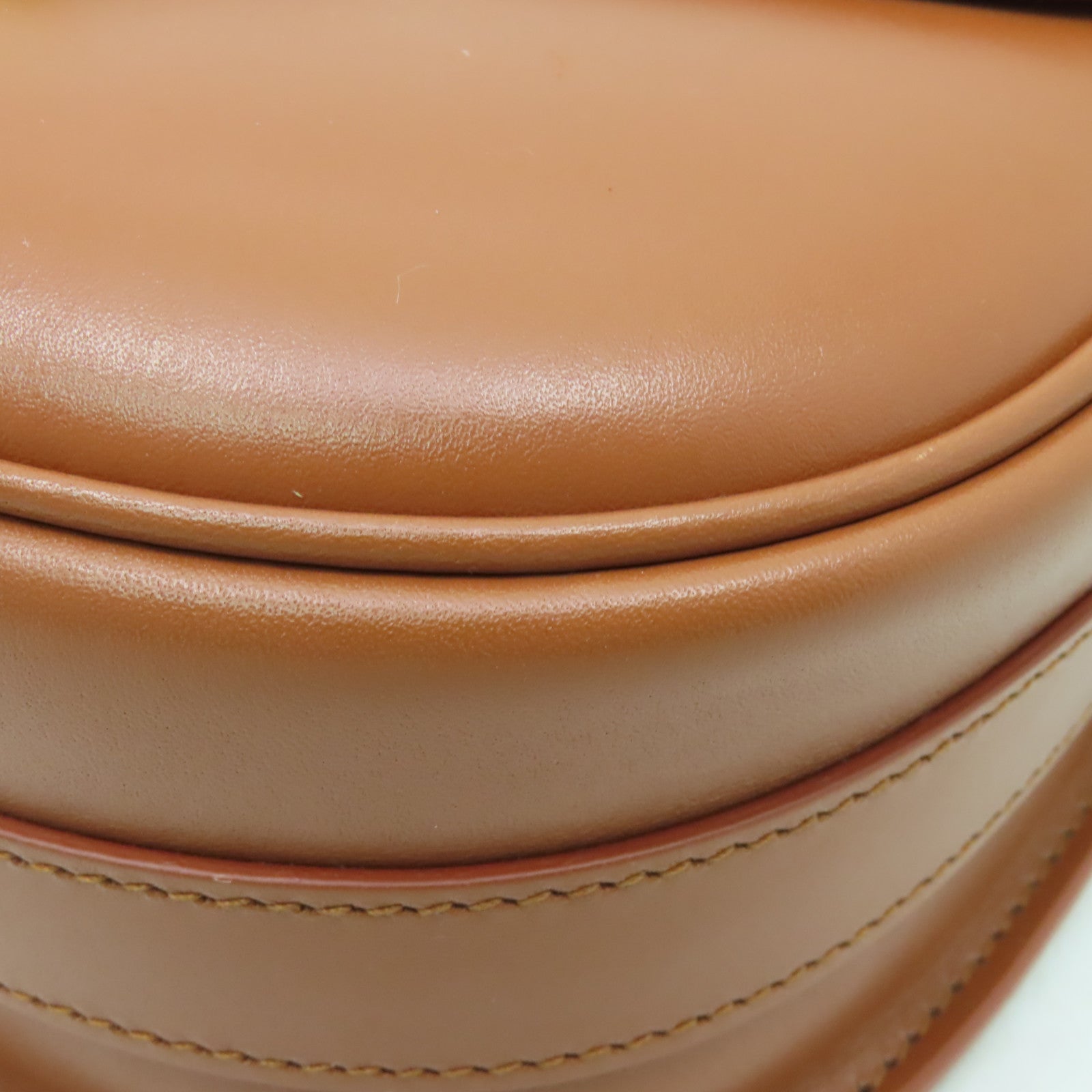 Dior 牛皮皮革Bobby Medium Bag金扣肩背袋棕色