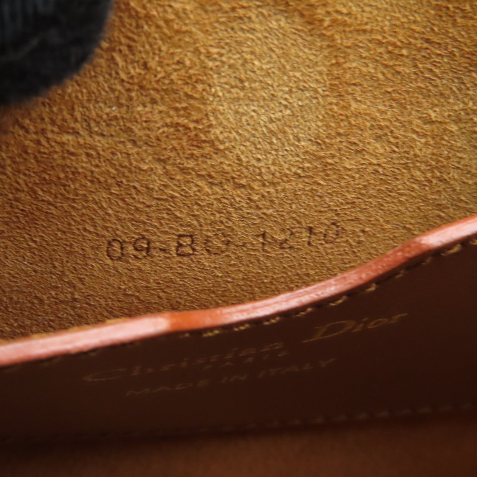 Dior 牛皮皮革Bobby Medium Bag金扣肩背袋棕色