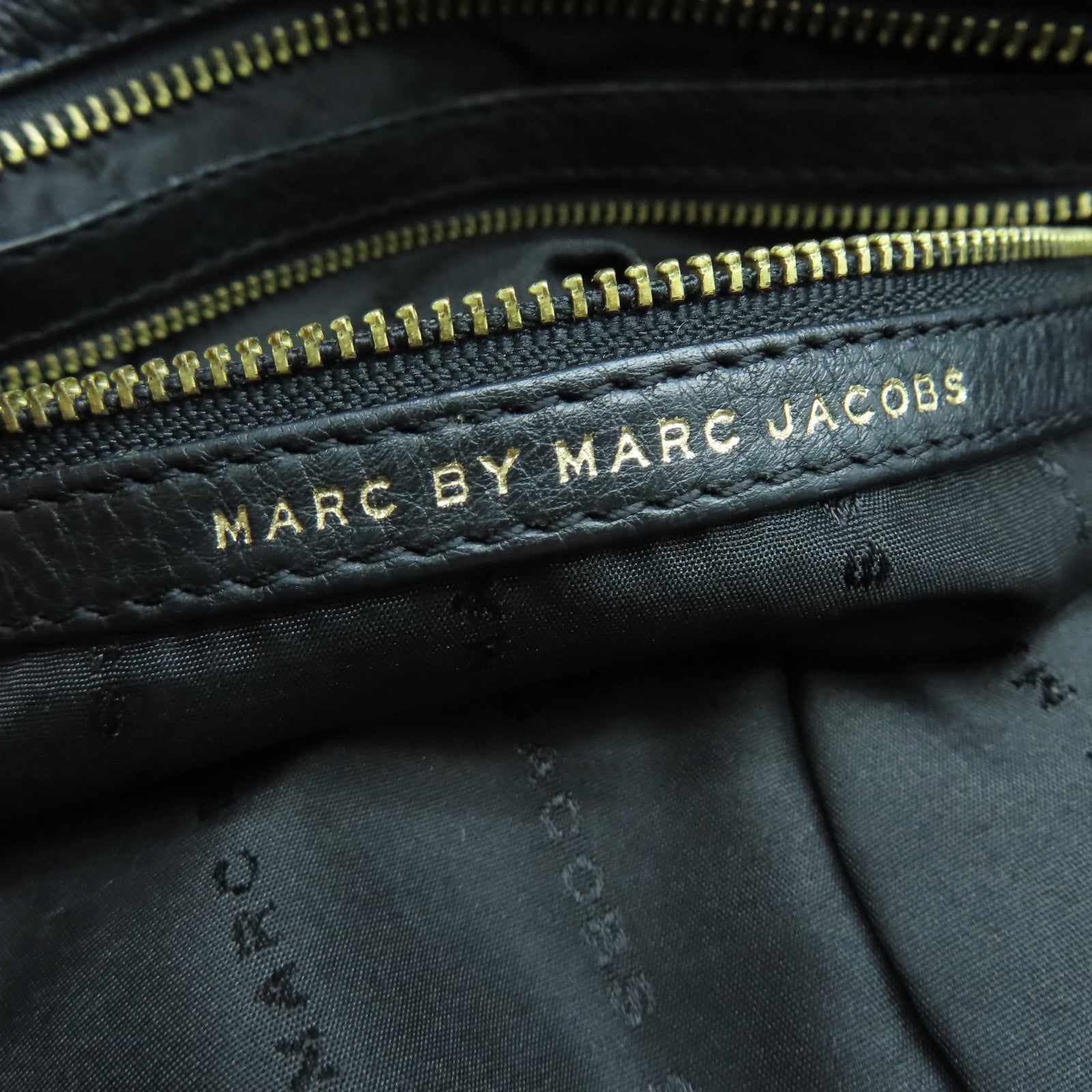 MARC BY MARC JACOBS Cowhide Leather 2Way Shoulder Gold Buckle Handle Shoulder Back Dual-purpose Bag Black
