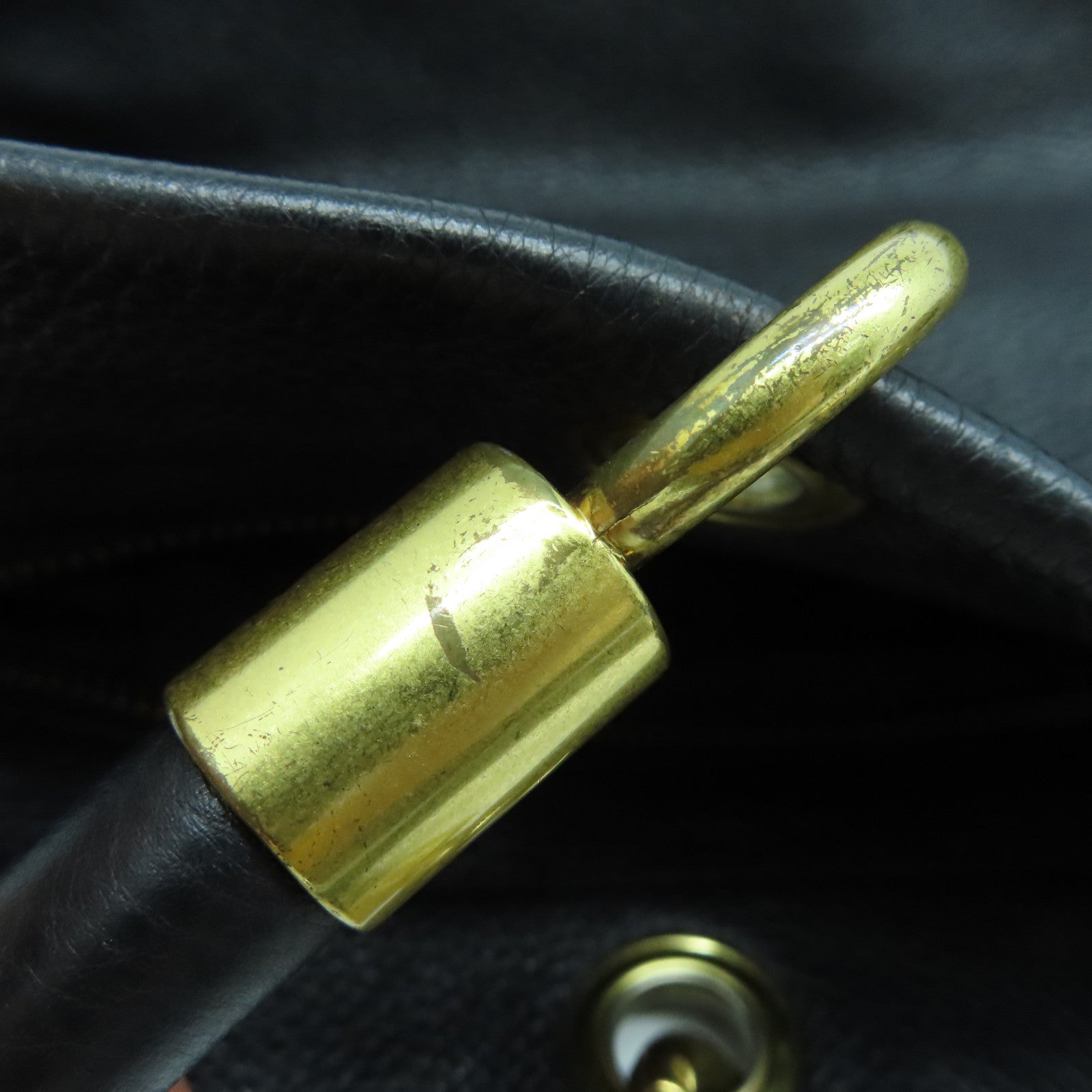 MARC BY MARC JACOBS Cowhide Leather 2Way Shoulder Gold Buckle Handle Shoulder Back Dual-purpose Bag Black