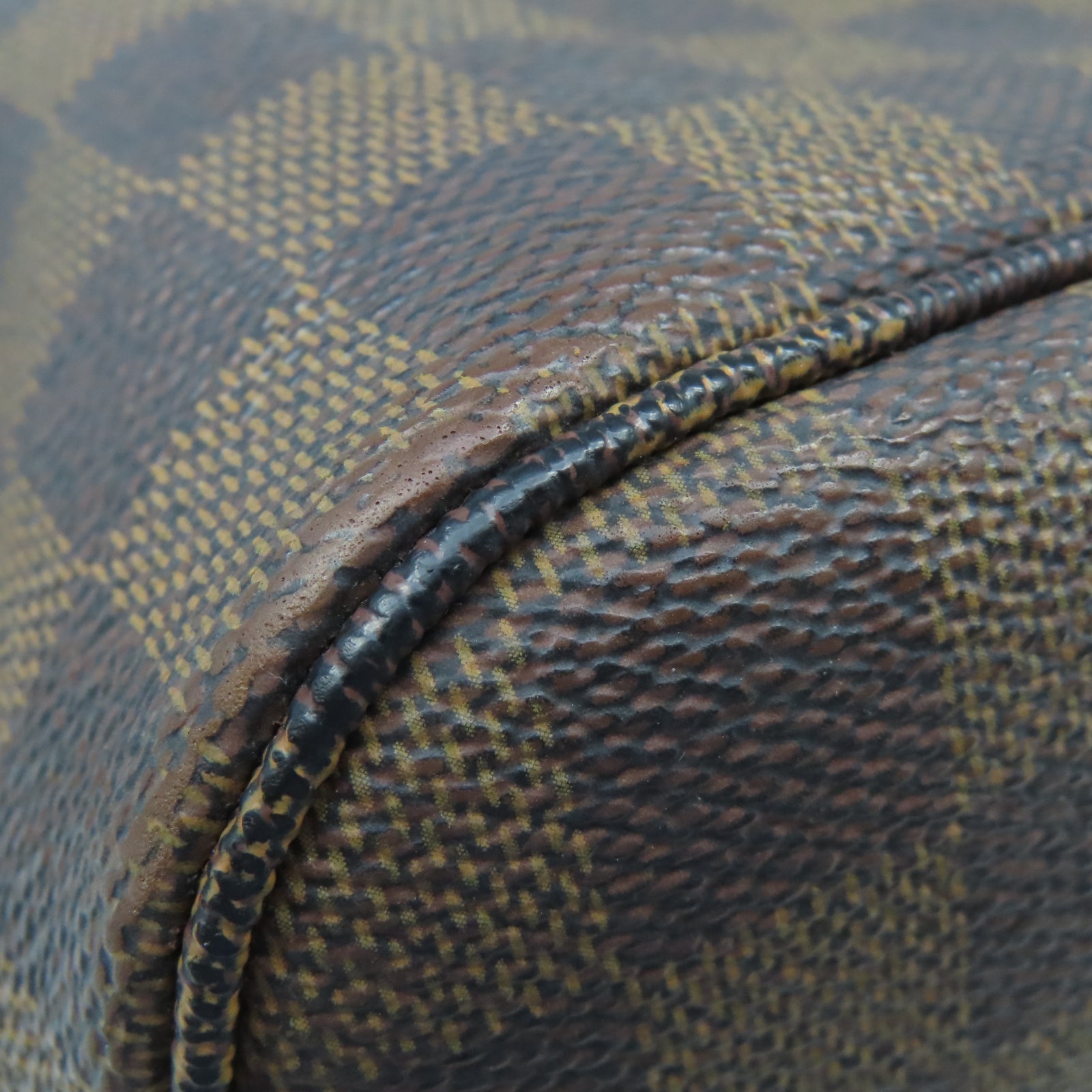 LOUIS VUITTON Damier Neverfull MM Gold Buckle Shoulder Bag Brown