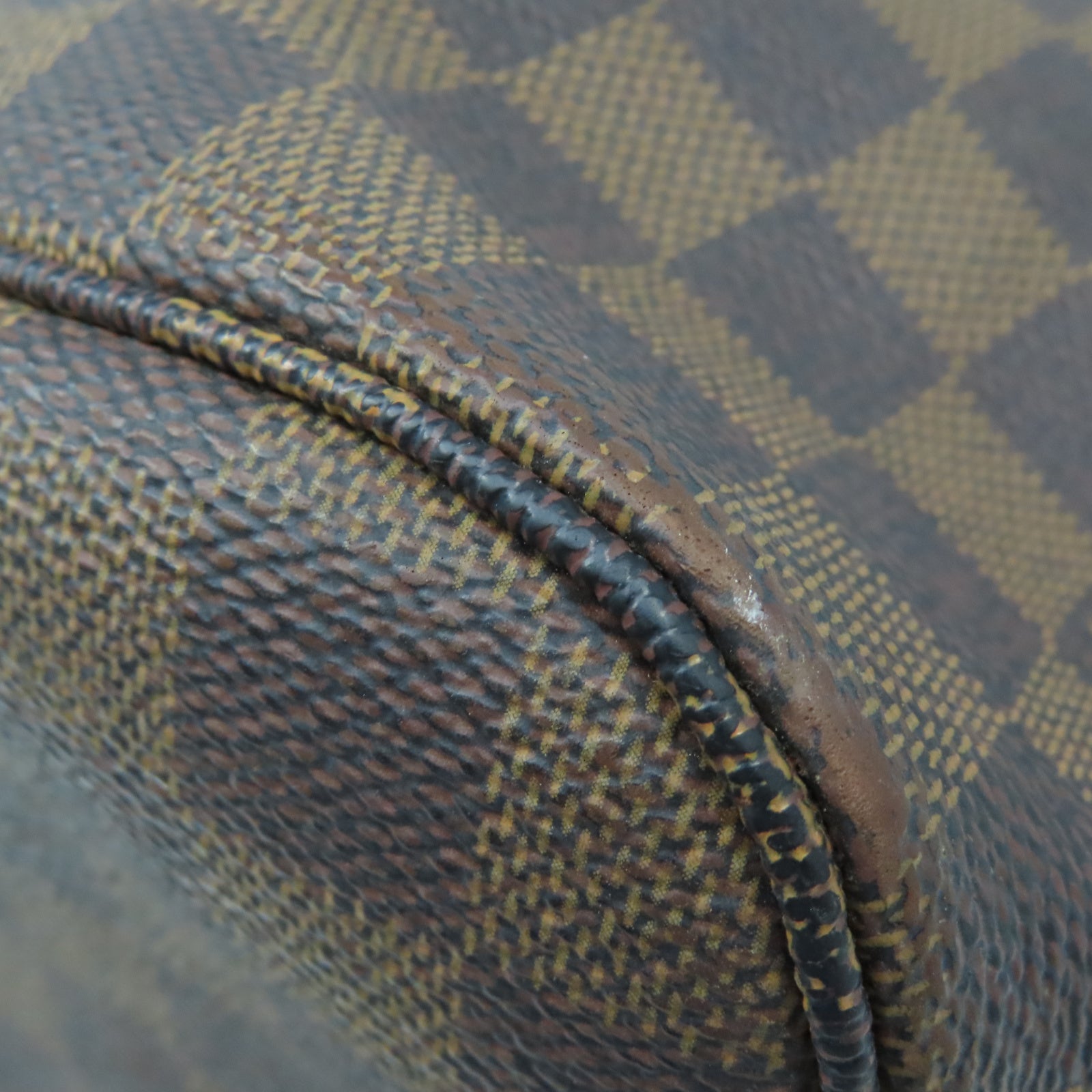 LOUIS VUITTON Damier Neverfull MM Gold Buckle Shoulder Bag Brown
