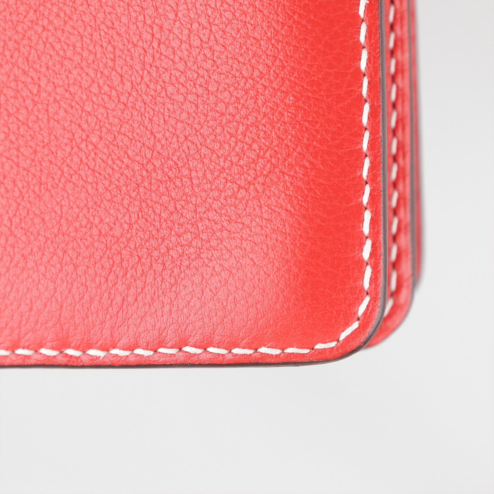 HERMES Evercolor Leather Roulis 23 Gold Buckle Shoulder Bag Red