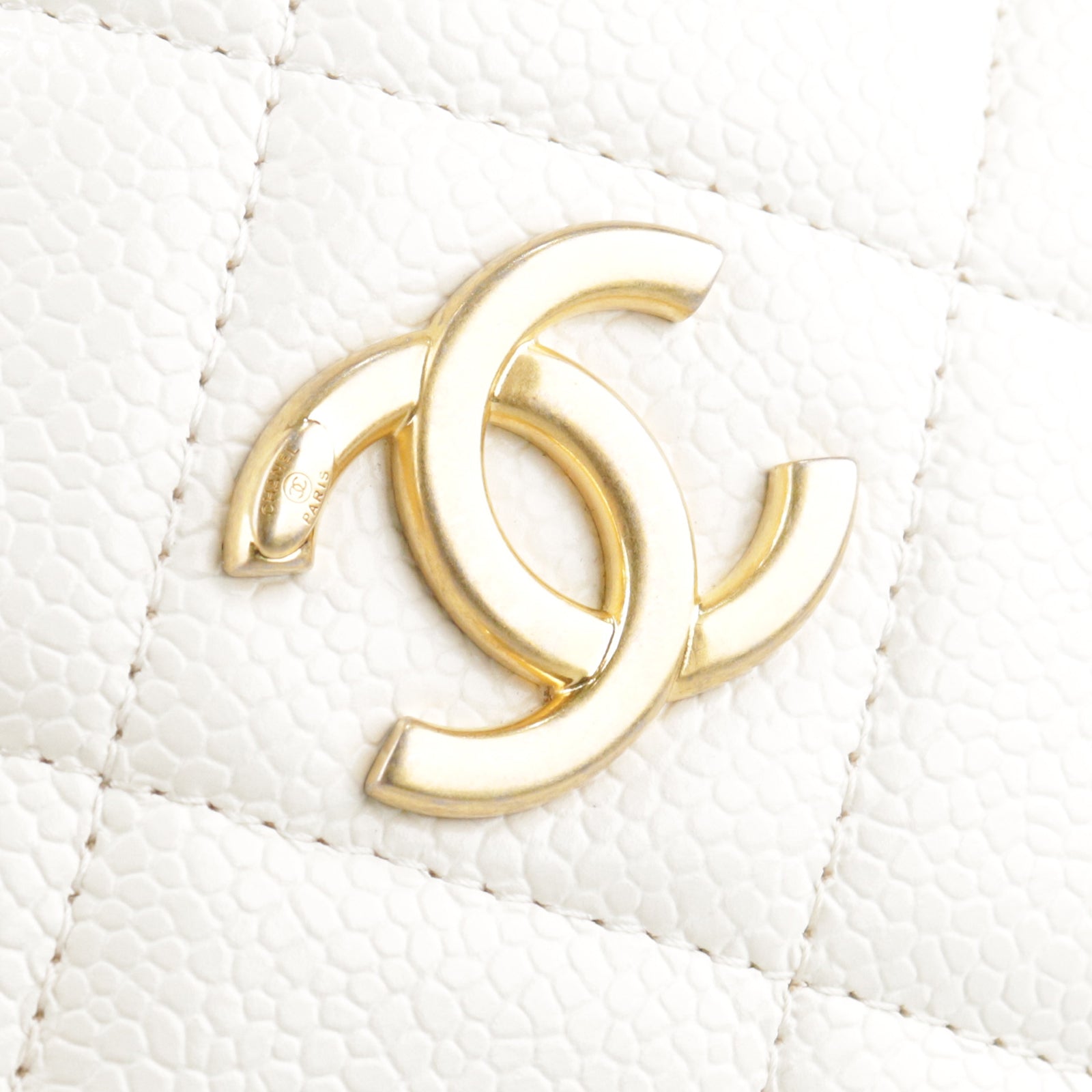 CHANEL Rhombus Caviar Leather Waist Bag Gold Buckle Waist Bag White