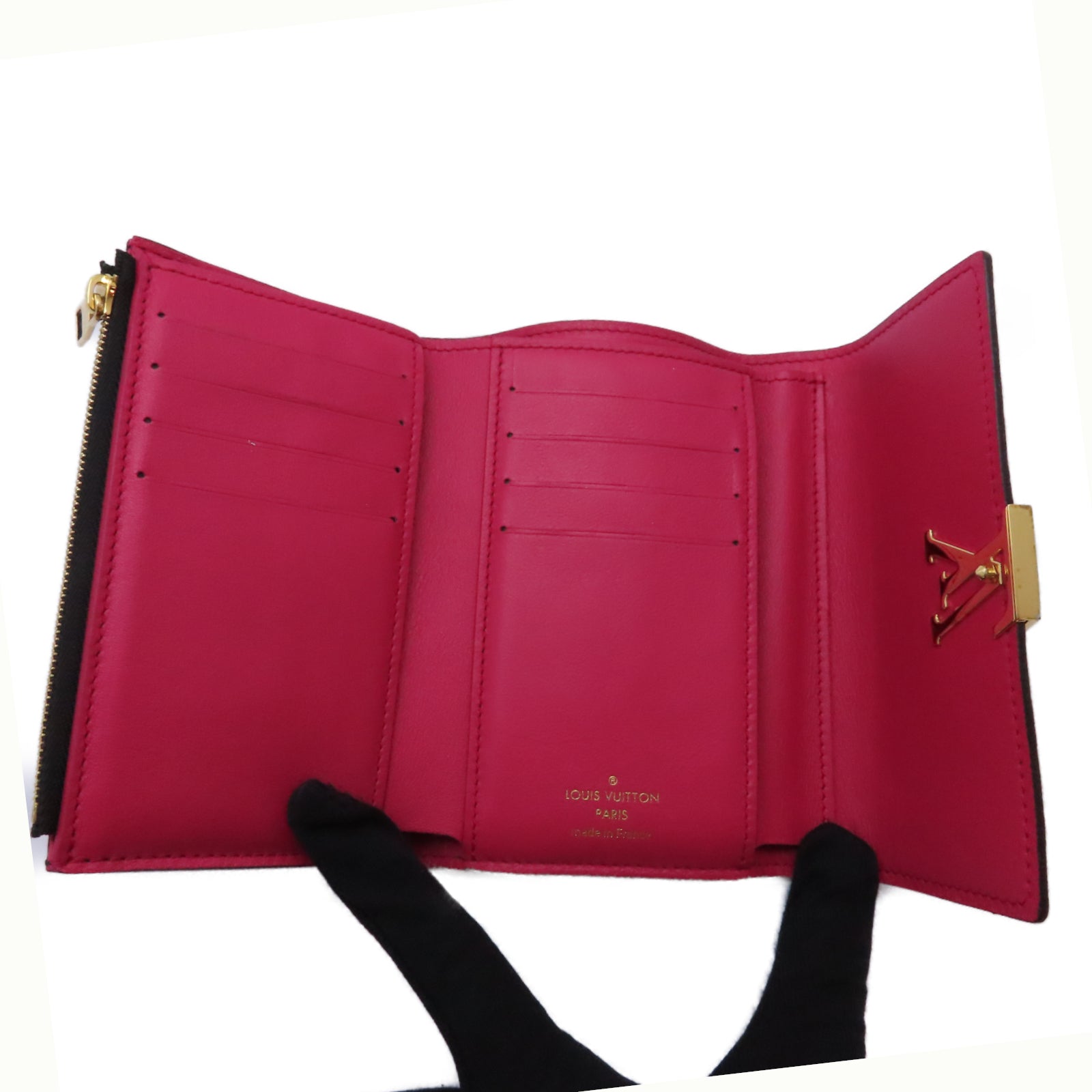 LOUIS VUITTON Taurillon Capucines Compact Wallet金扣錢包黑色