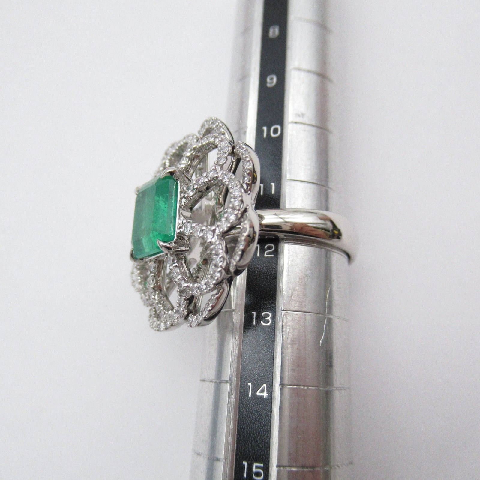 JEWELRY 【激減優惠】PT900鉑金2.27ct/Emerald 0.90ct/Diamond Ring US#6