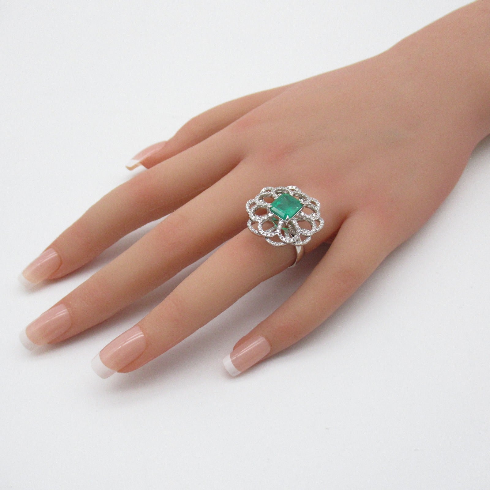 JEWELRY 【激減優惠】PT900鉑金2.27ct/Emerald 0.90ct/Diamond Ring US#6