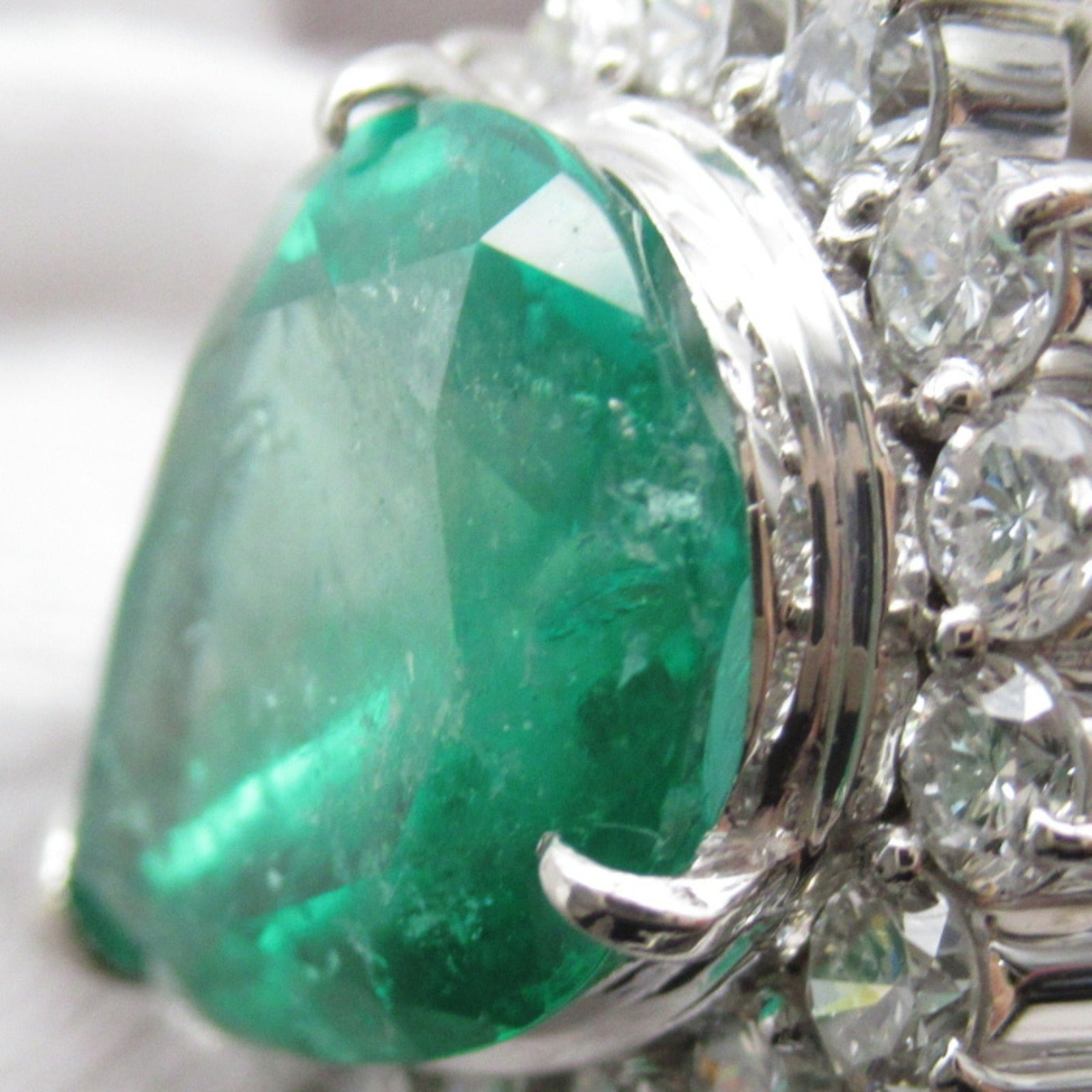 JEWELRY 【激減優惠】PT900鉑金Emerald Ring 8.19ct綠寶石/1.95ct鑽石戒指US#7.25