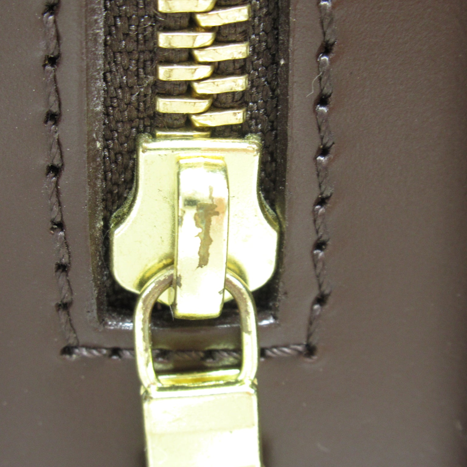 LOUIS VUITTON 【清倉大減價】Damier Ebene Saint Louis金扣手拿包啡色
