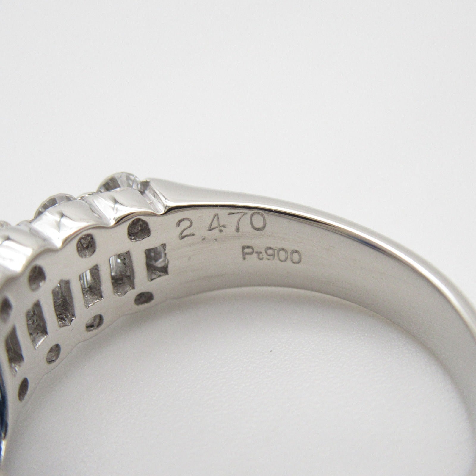 JEWELRY 【激減優惠】PT900鉑金Blue Sapphire Diamond Ring 2.470ct藍寶石/1.30ct鑽石戒指US#5.8