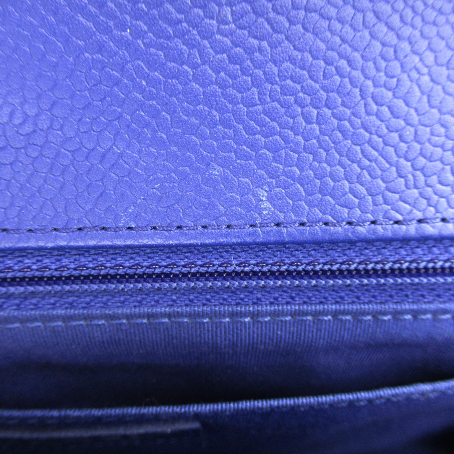 CHANEL 【激減優惠】斜紋Caviar皮革Chain Shoulder銀扣肩背袋藍色