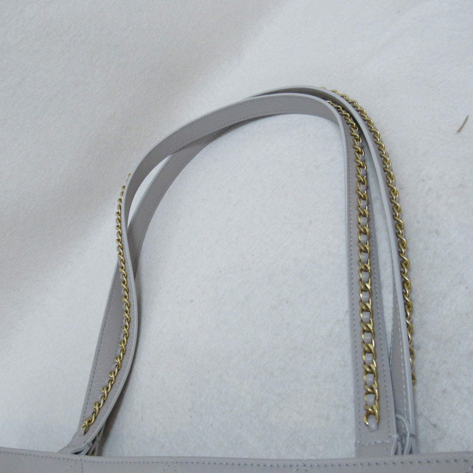 CHANEL 【激減優惠】菱格牛皮皮革Tote Bag金扣手挽袋淺灰色